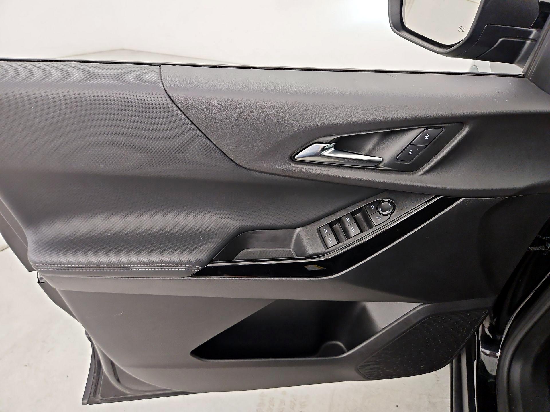 Thumbnail: 2025 Chevrolet Equinox - 12