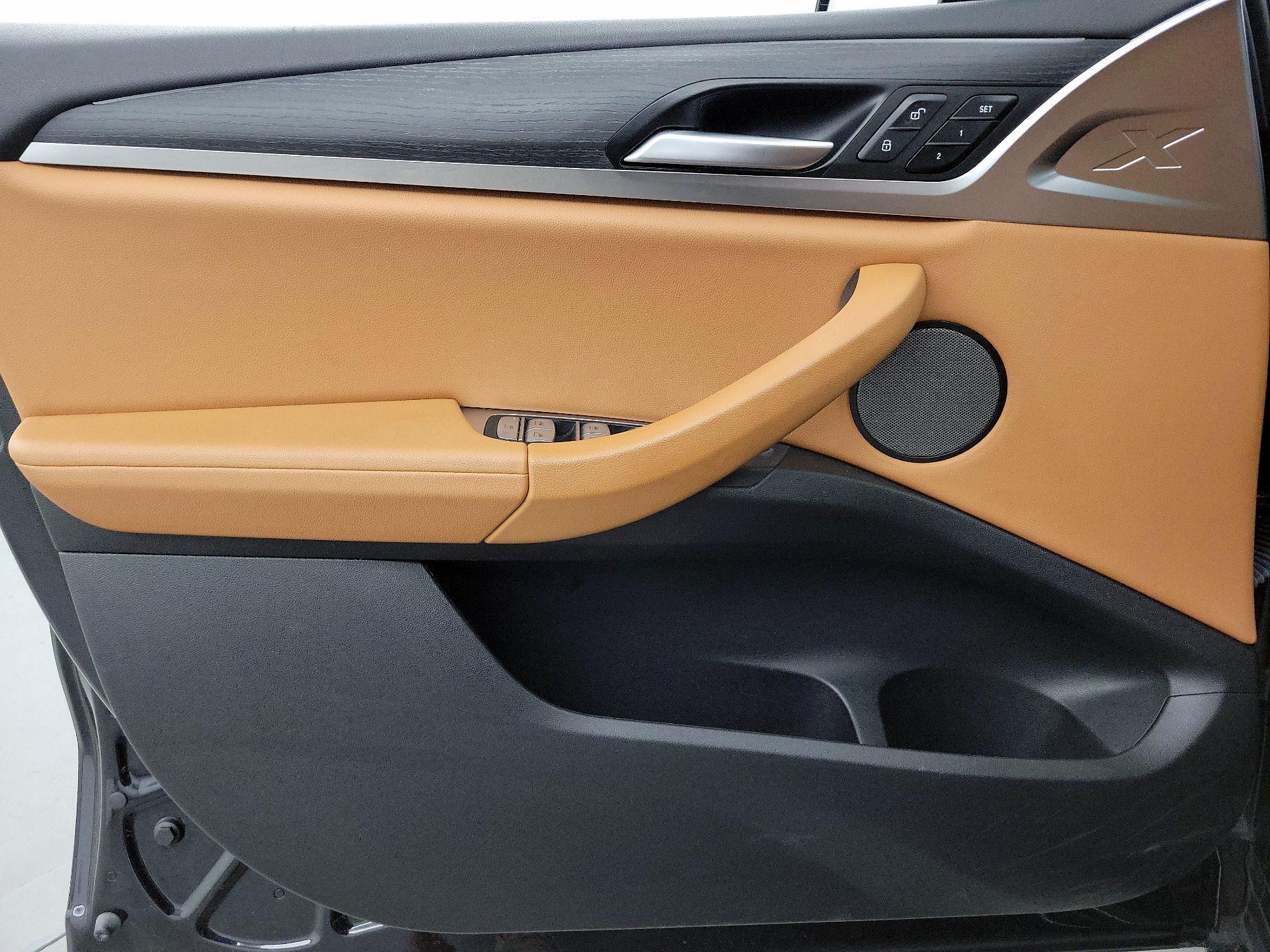 Thumbnail: 2023 BMW X4 - 12