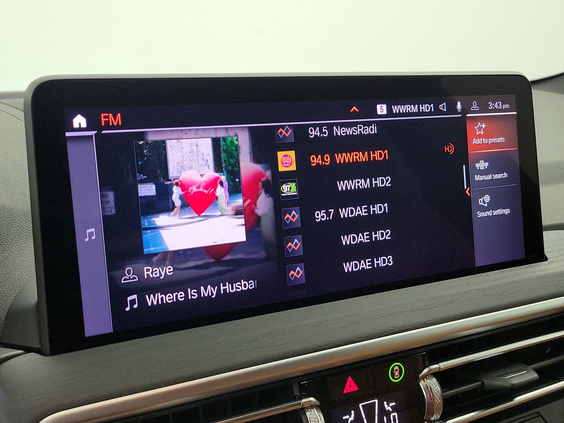 Thumbnail: 2023 BMW X4 - 16