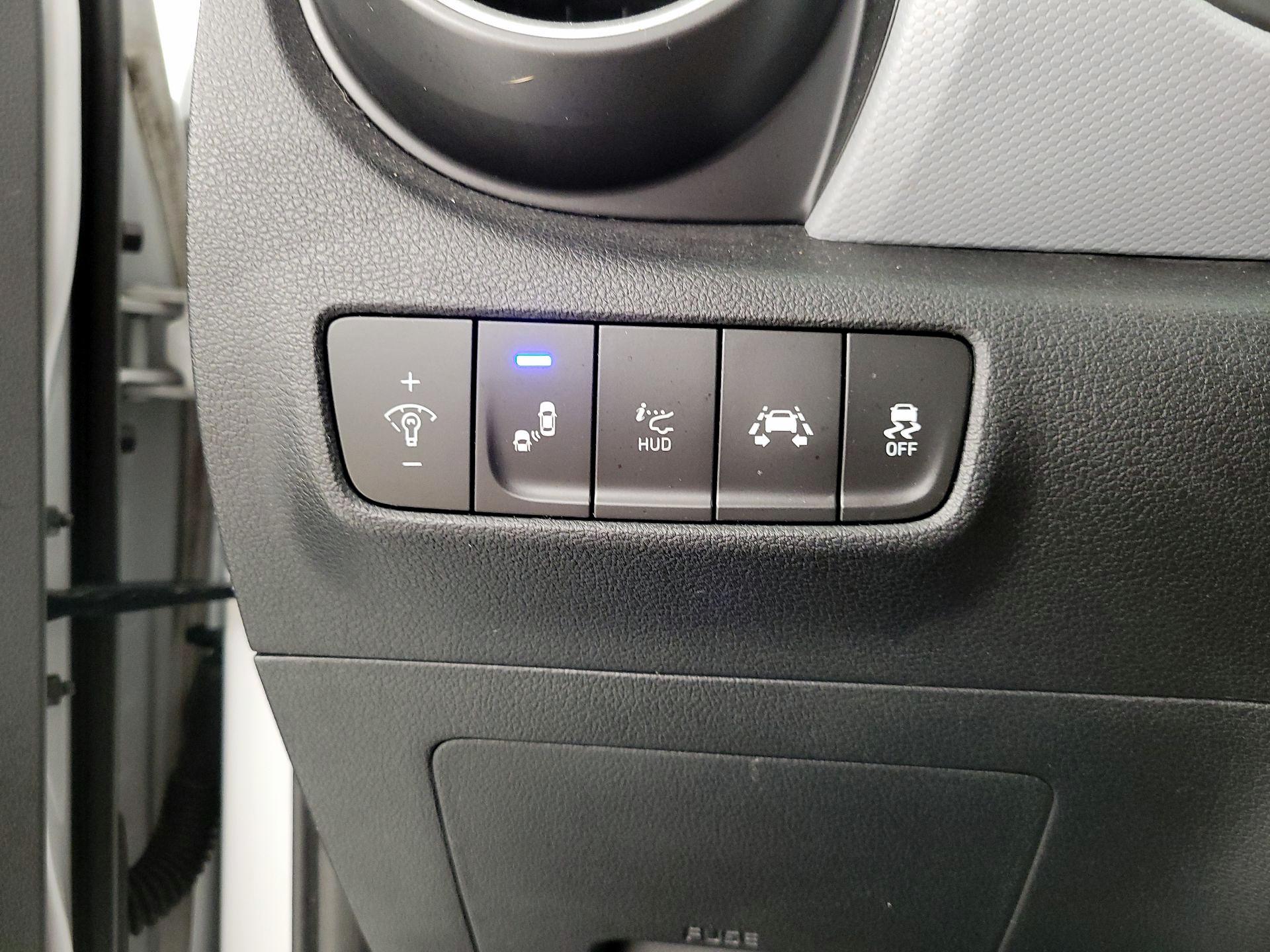 Thumbnail: 2019 Hyundai Kona - 13