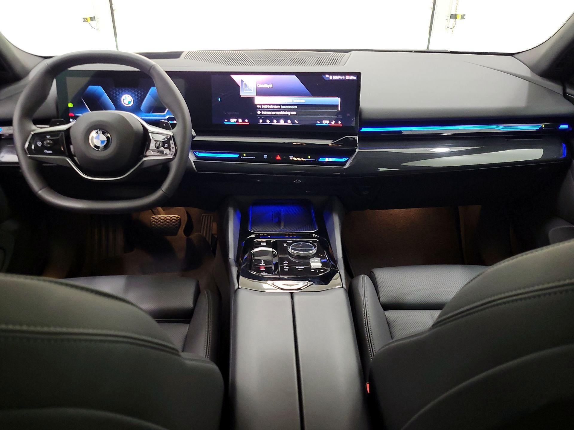 Thumbnail: 2025 BMW 5 Series - 9