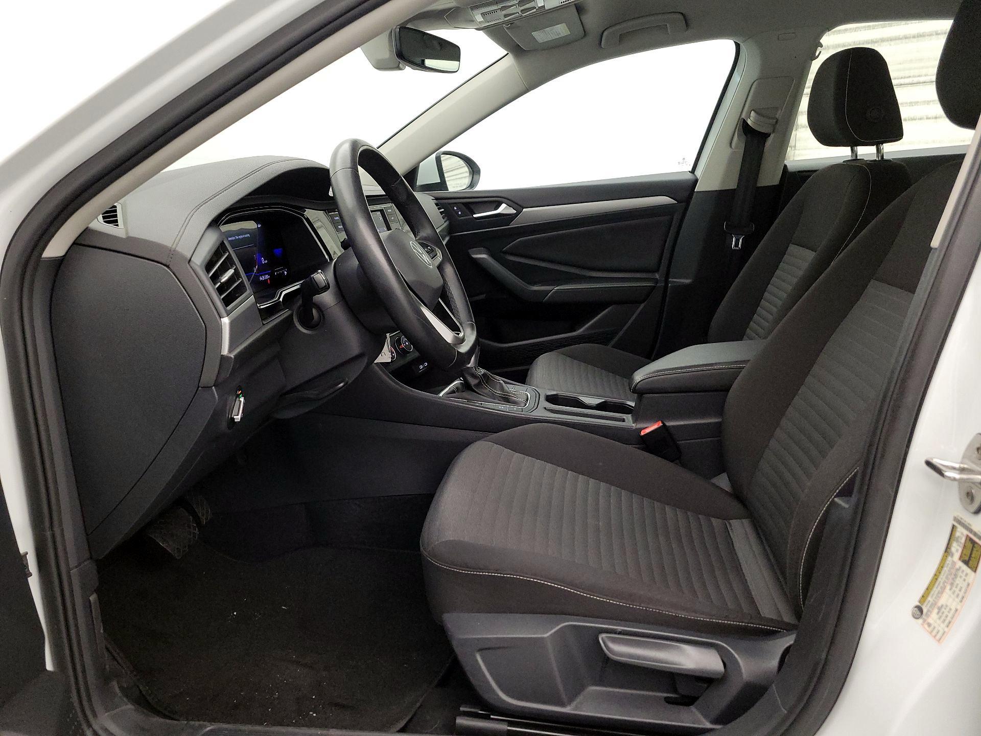 Thumbnail: 2024 Volkswagen Jetta - 11