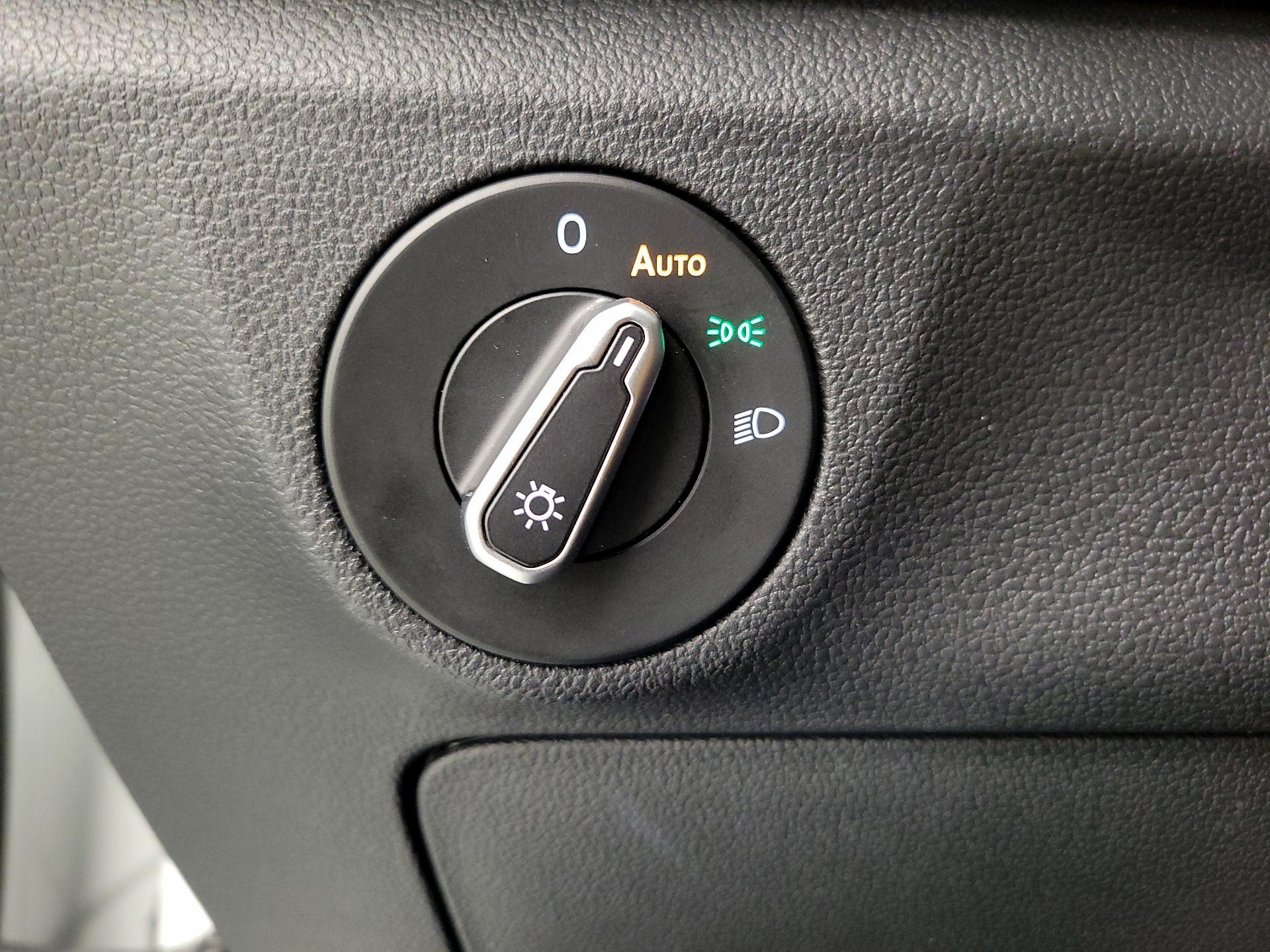 Thumbnail: 2024 Volkswagen Jetta - 13