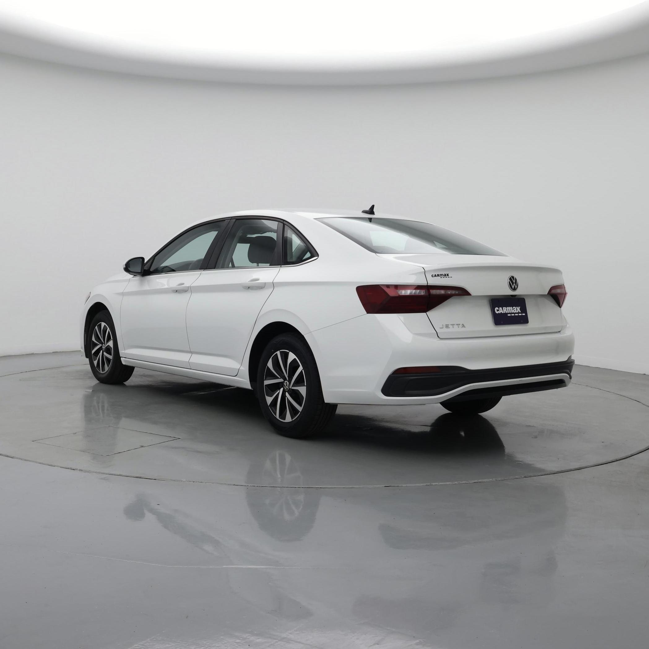 Thumbnail: 2024 Volkswagen Jetta - 2