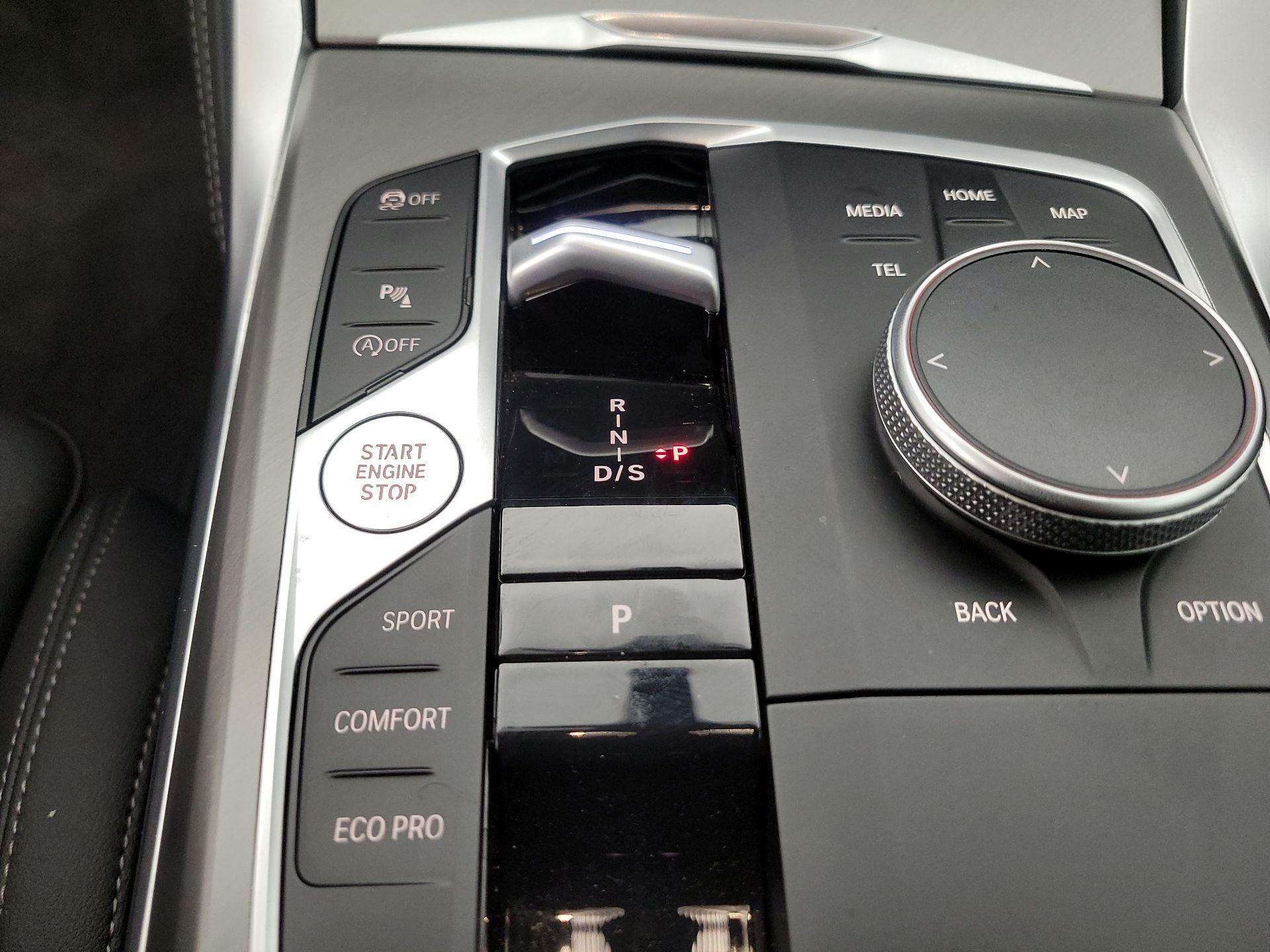 Thumbnail: 2025 BMW 4 Series - 18