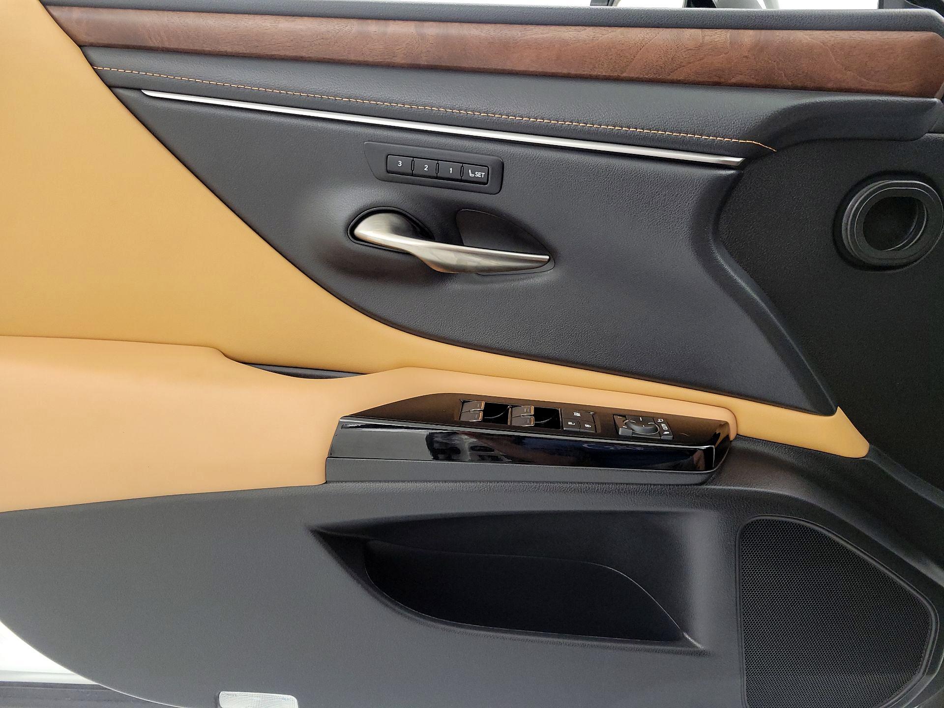 Thumbnail: 2024 Lexus ES - 12