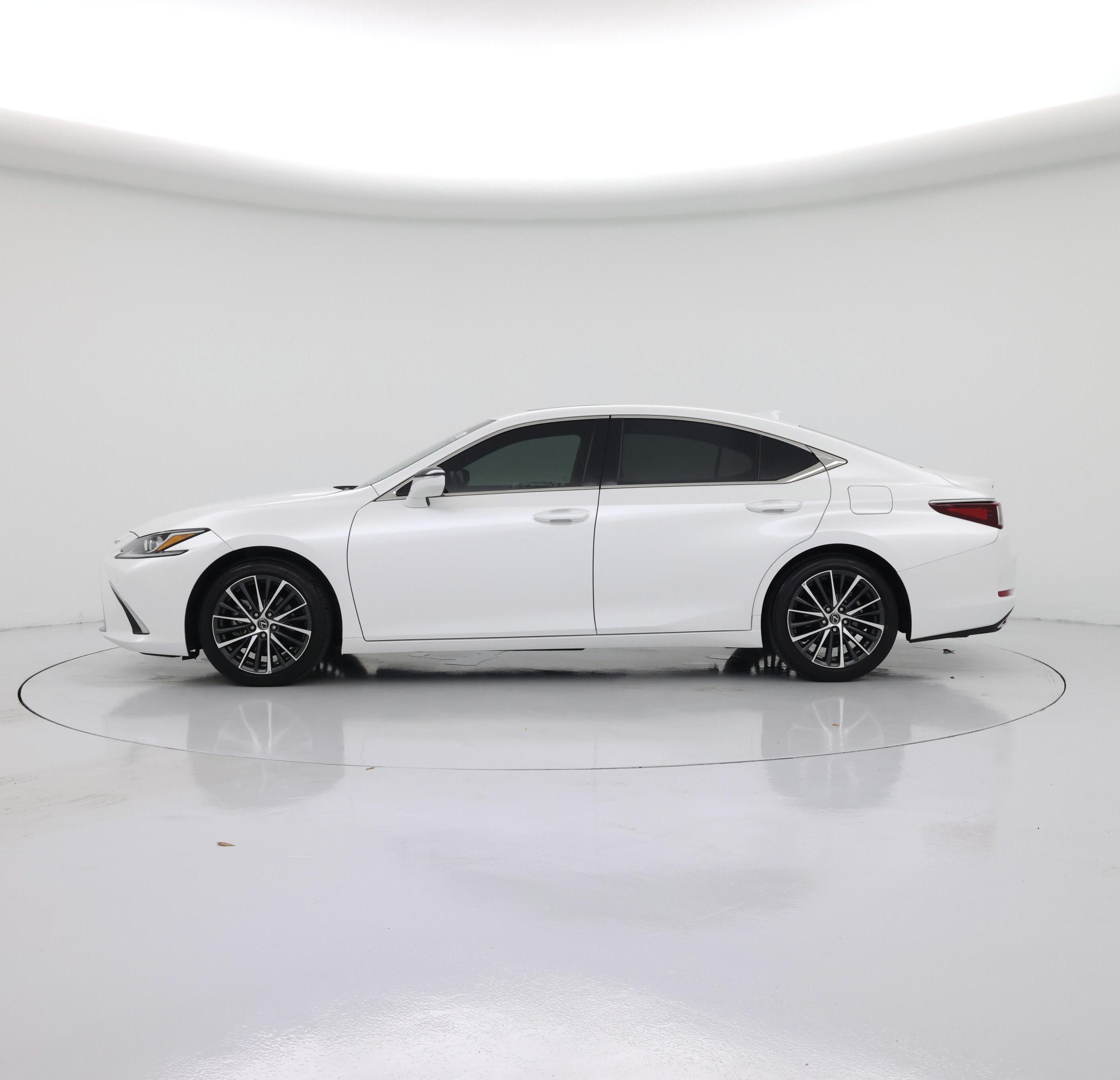 Thumbnail: 2024 Lexus ES - 3