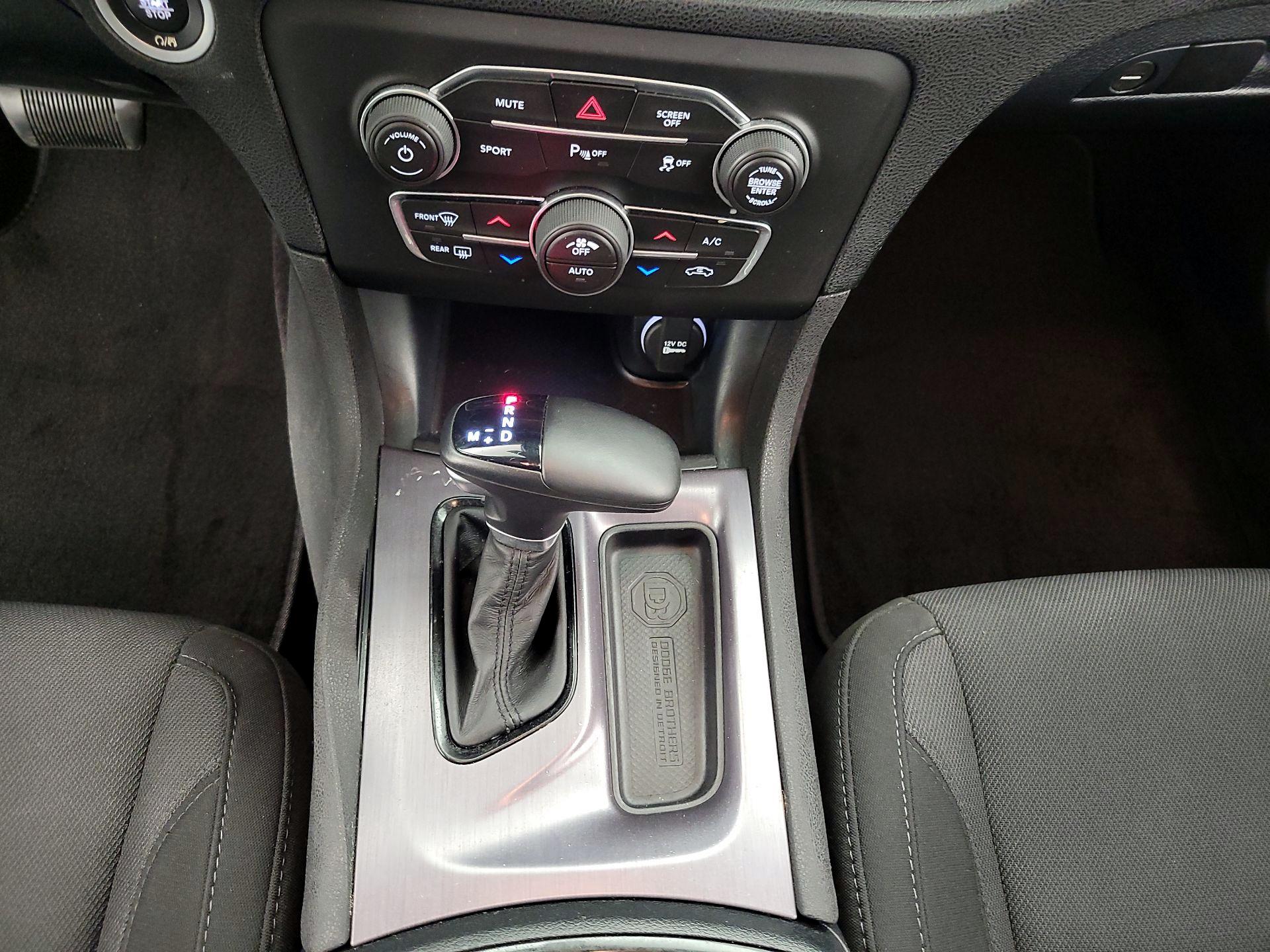 Thumbnail: 2018 Dodge Charger - 17