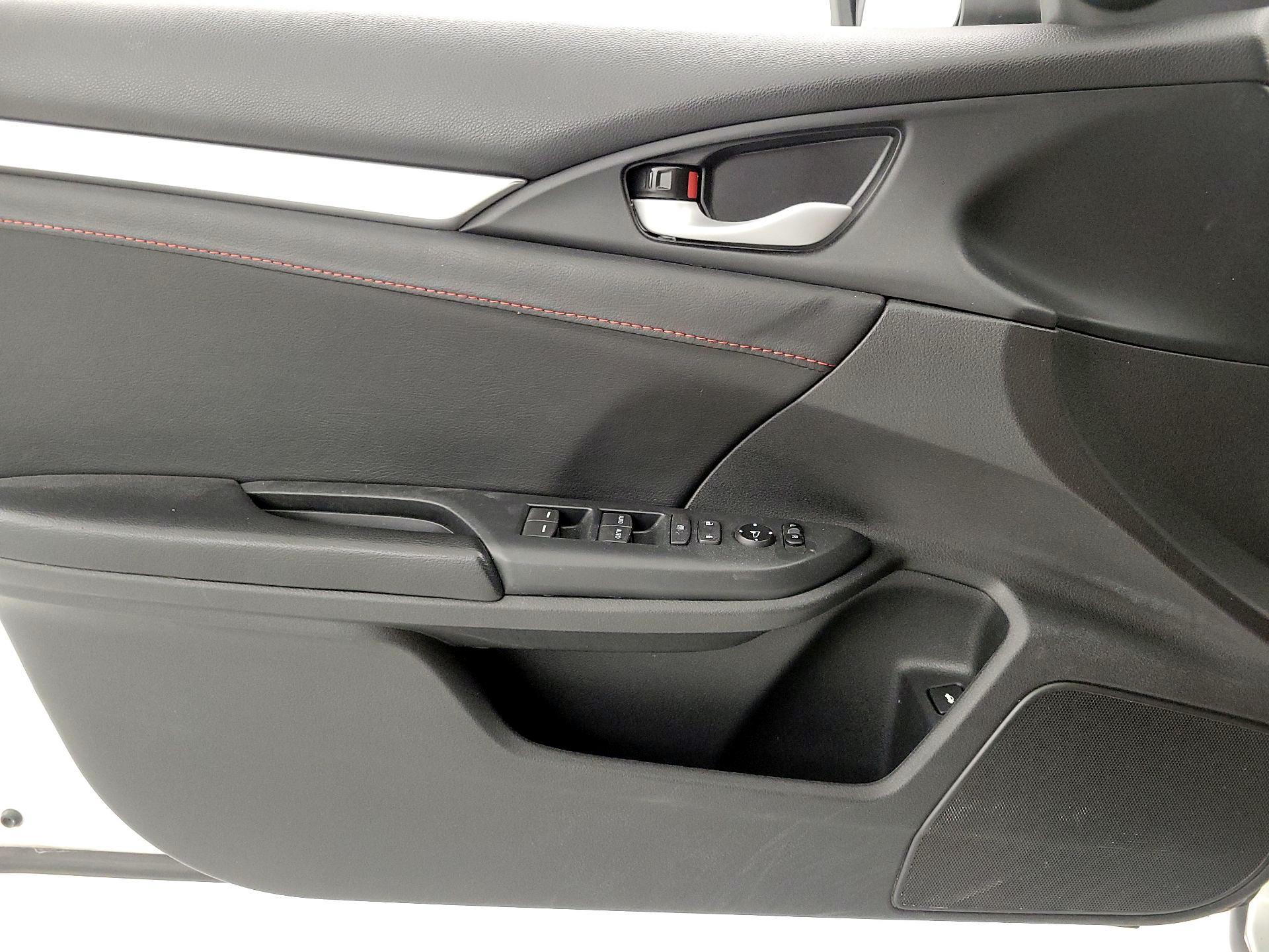 Thumbnail: 2017 Honda Civic - 12