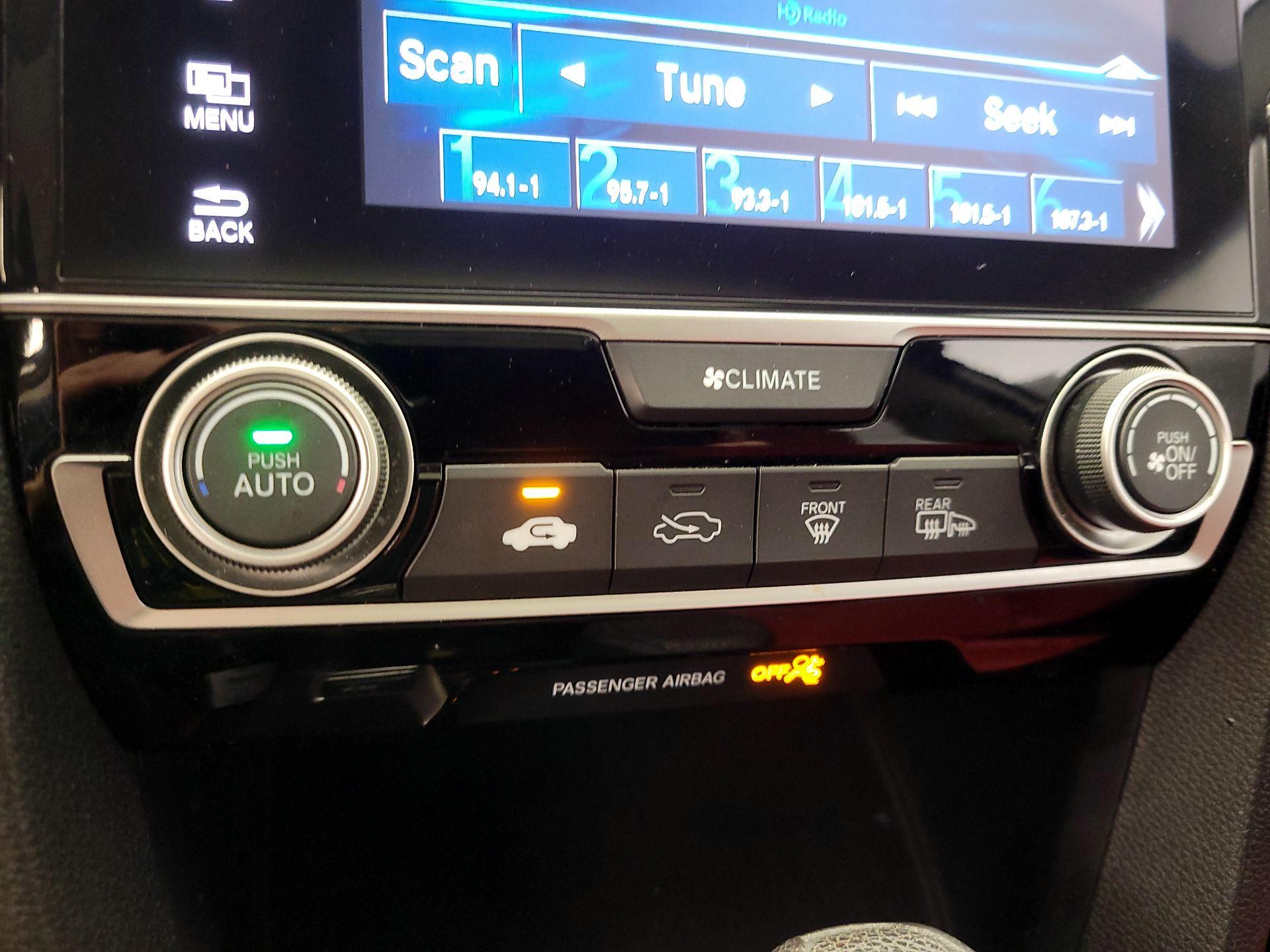 Thumbnail: 2017 Honda Civic - 16