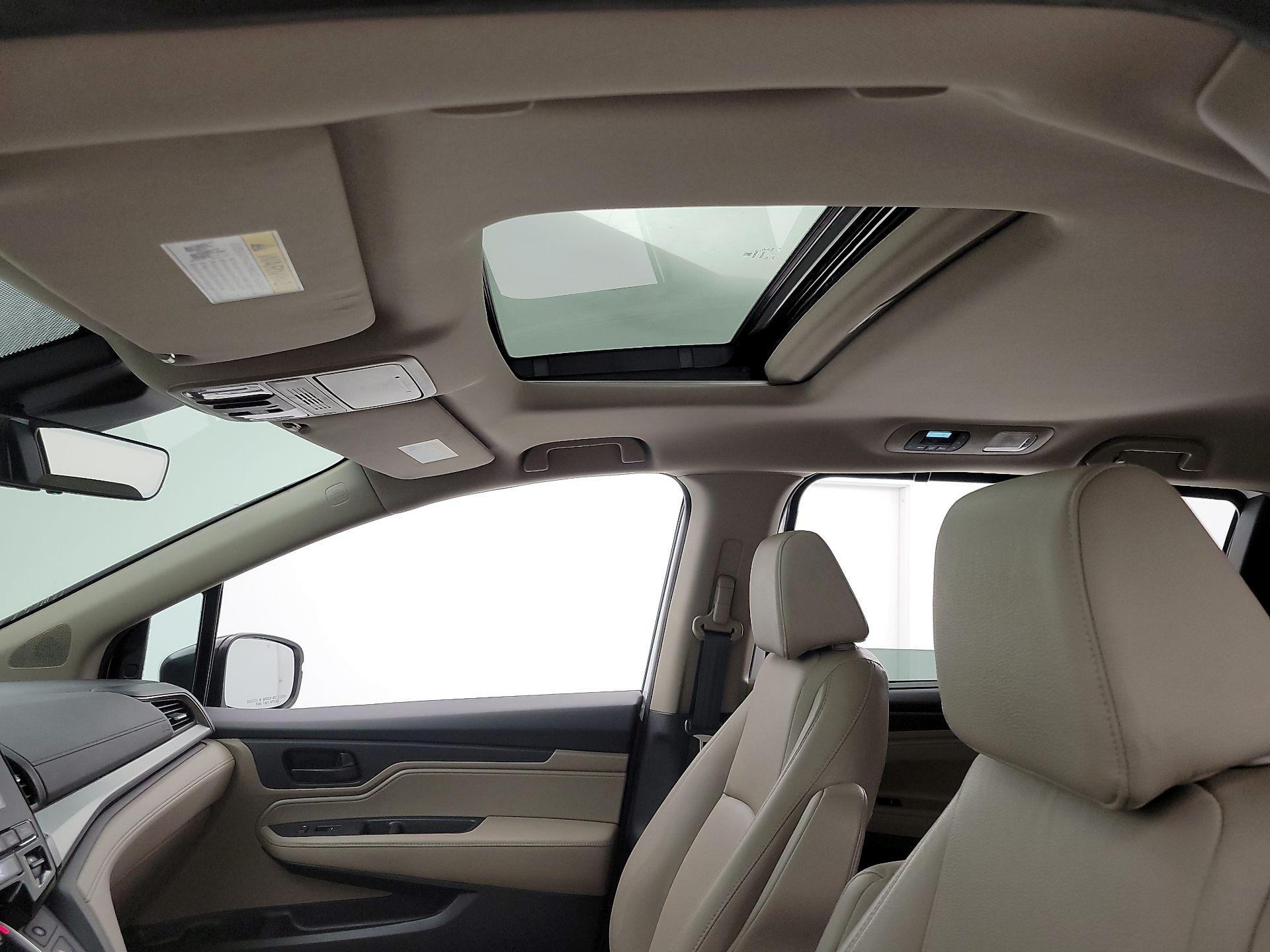 Thumbnail: 2020 Honda Odyssey - 18