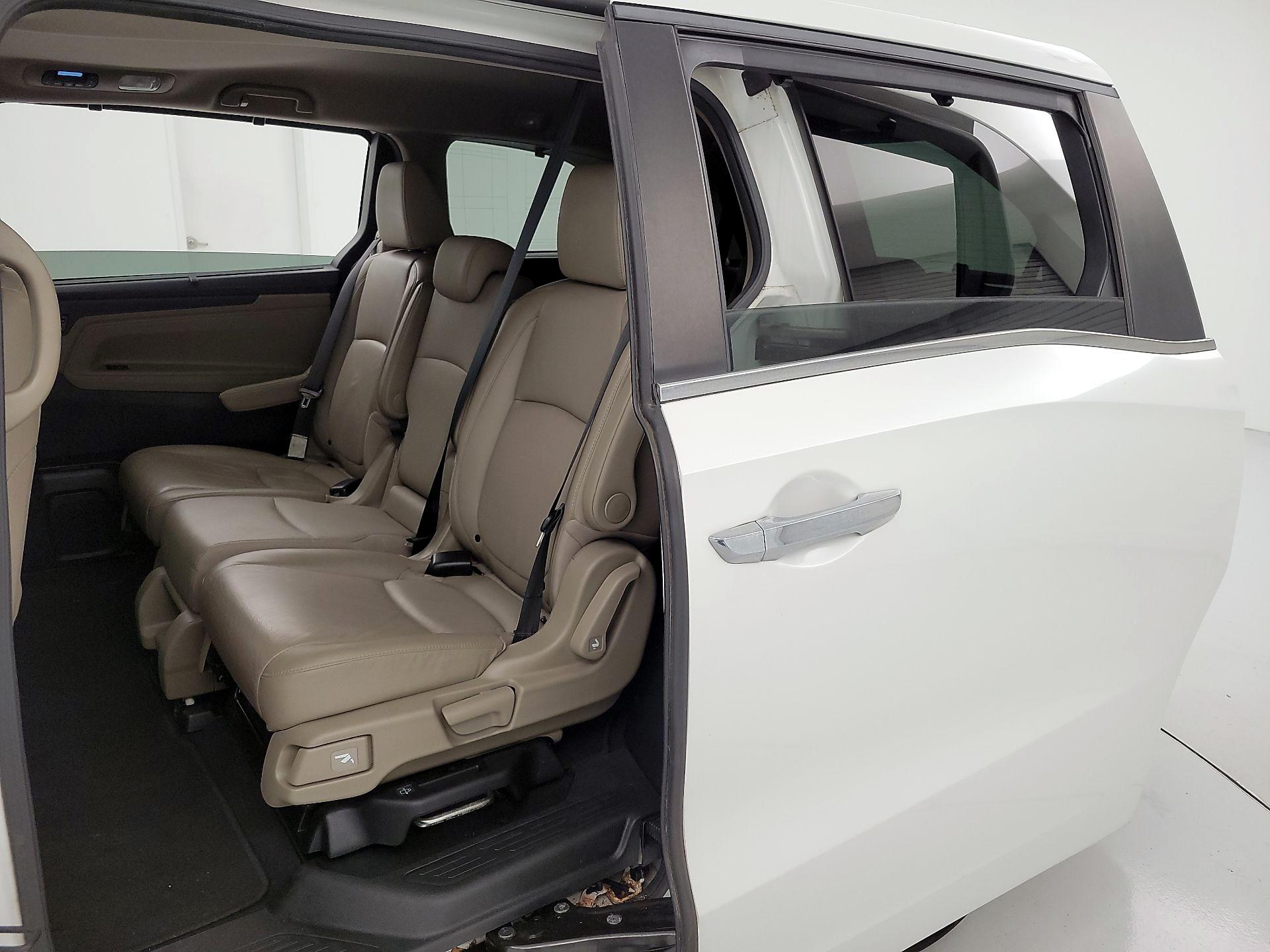 Thumbnail: 2020 Honda Odyssey - 19