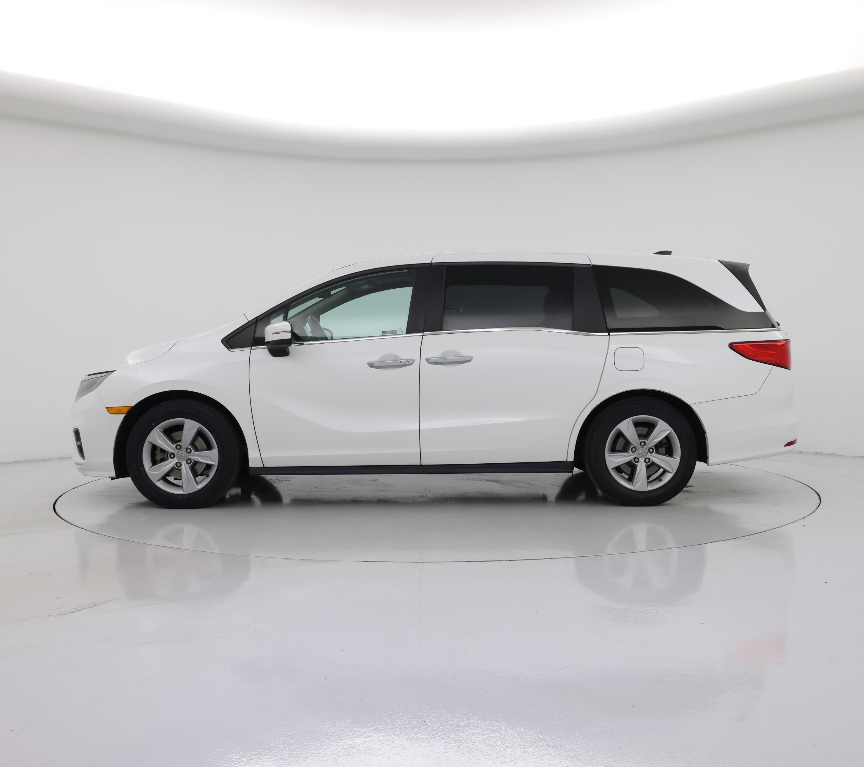 Thumbnail: 2020 Honda Odyssey - 3