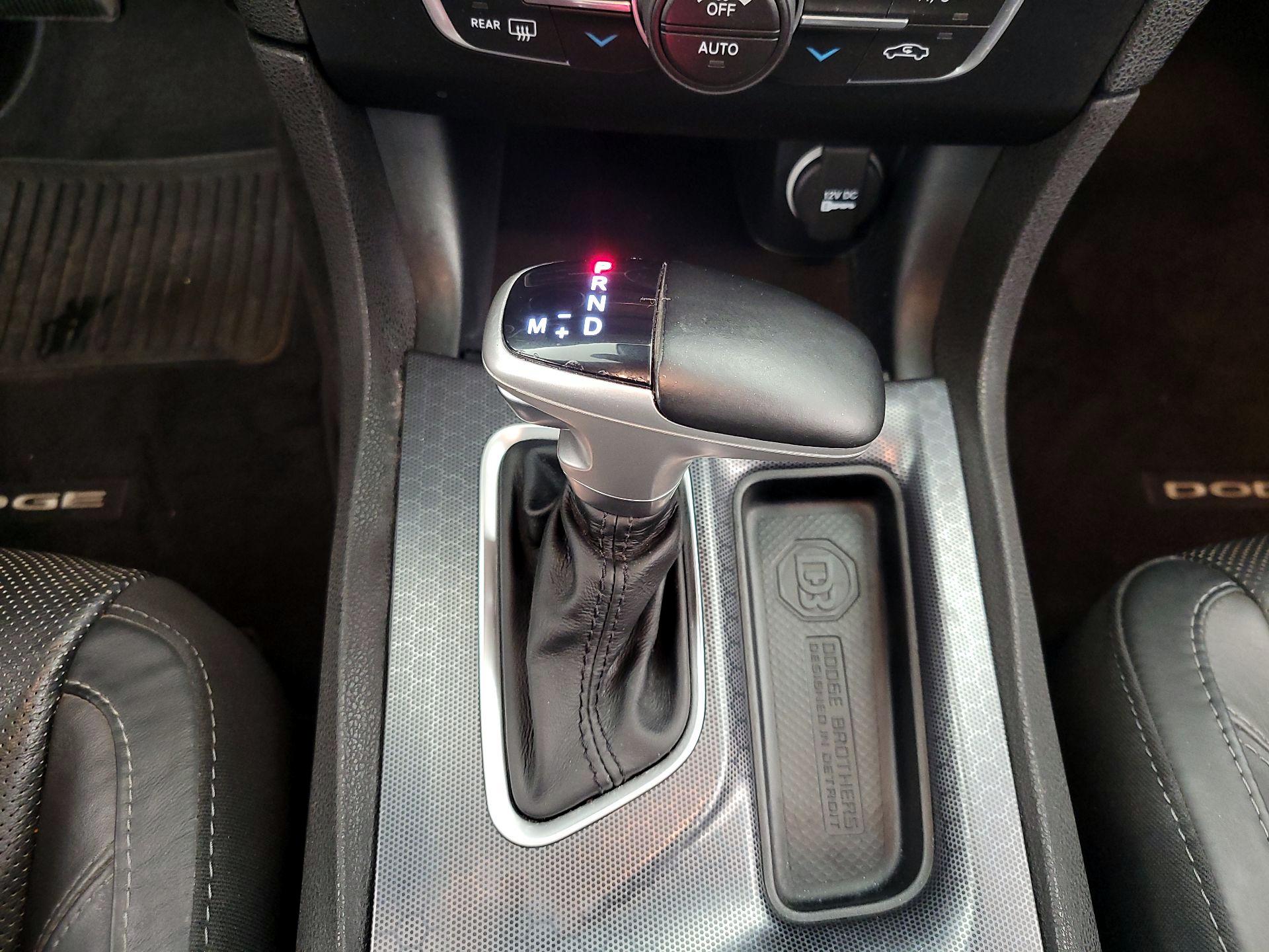 Thumbnail: 2015 Dodge Charger - 17