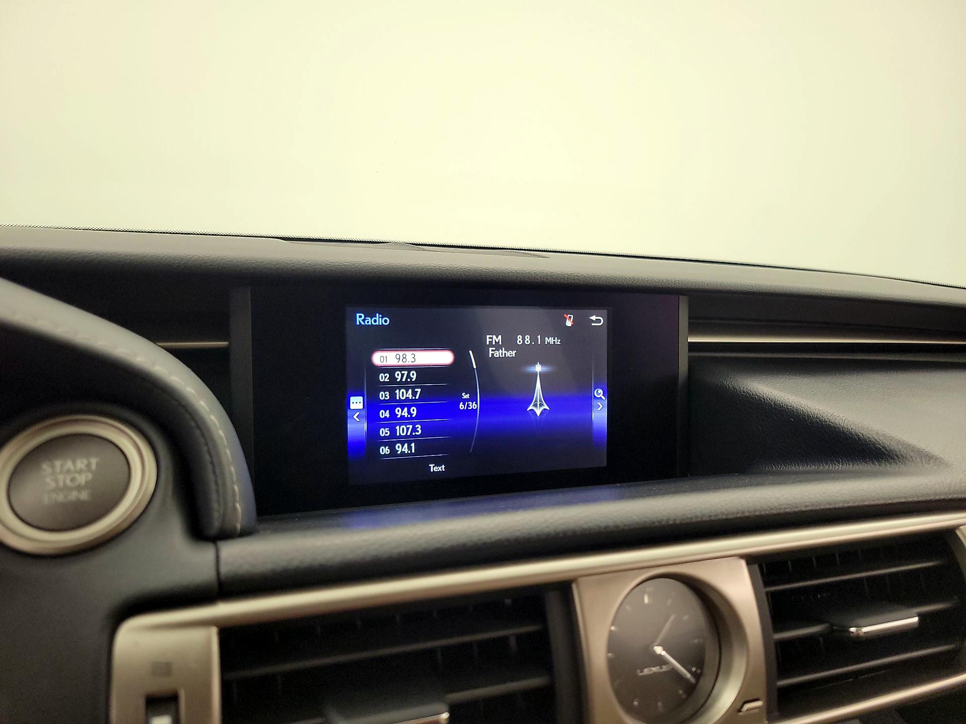 Thumbnail: 2015 Lexus IS - 15