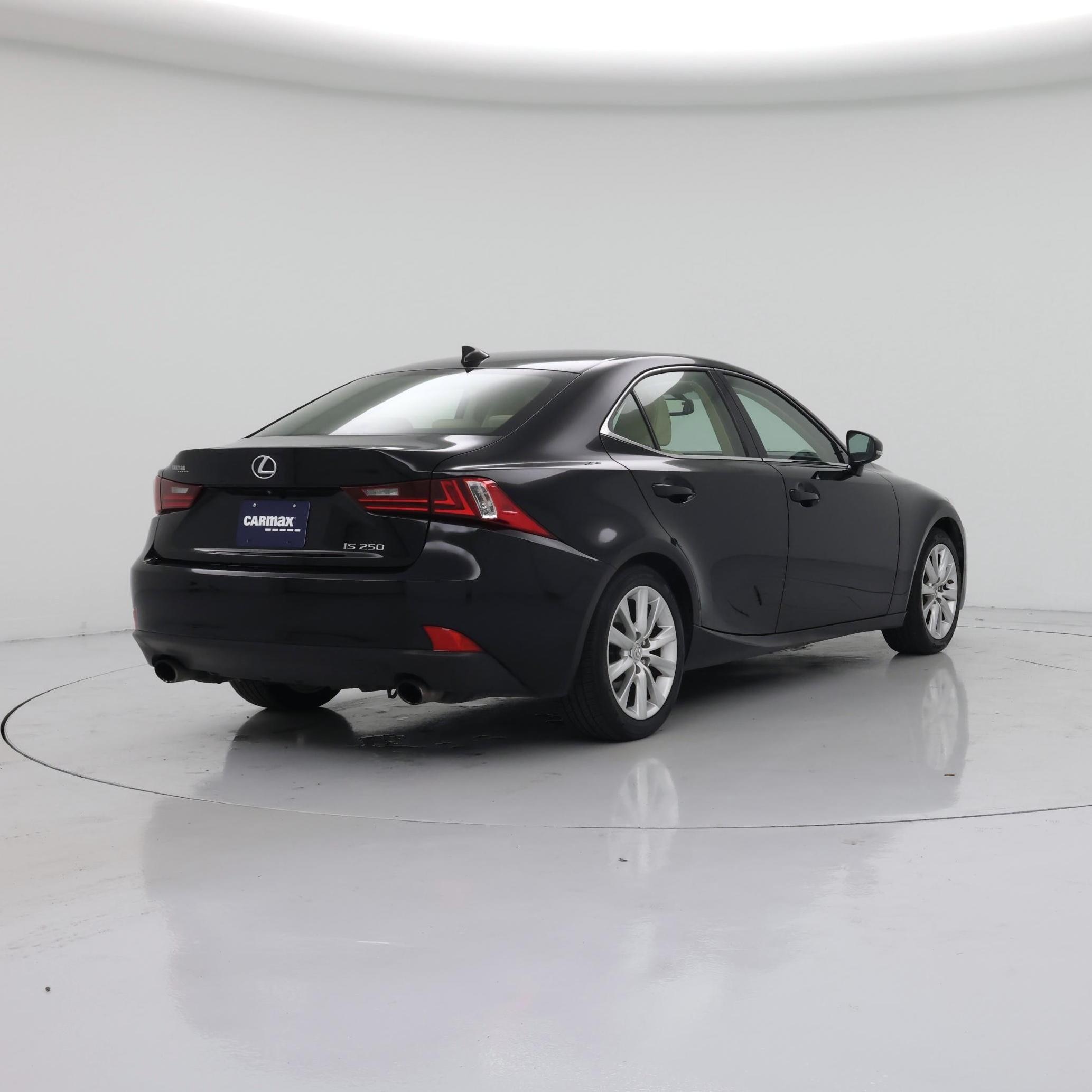 Thumbnail: 2015 Lexus IS - 8