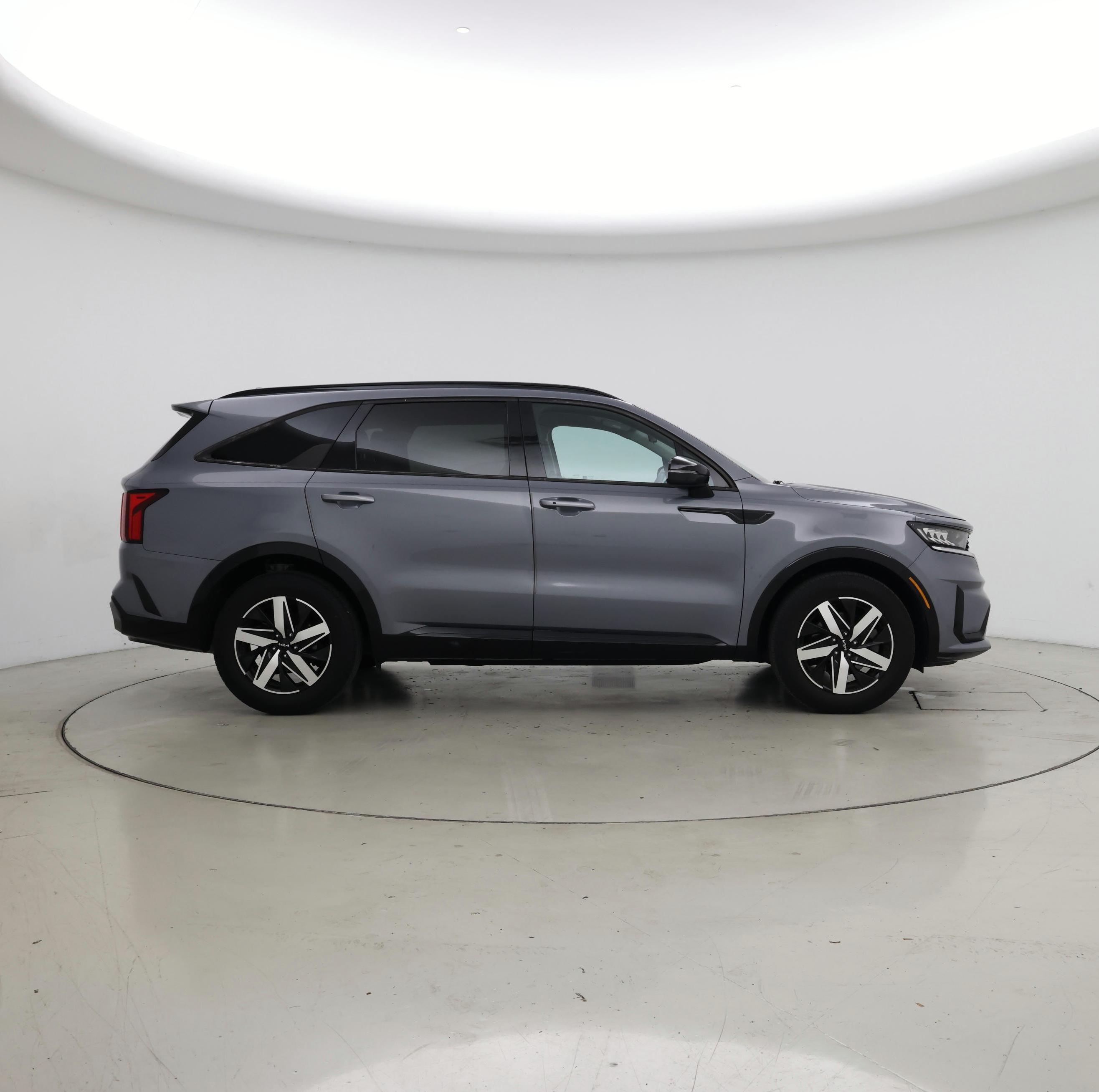 Thumbnail: 2023 Kia Sorento - 7