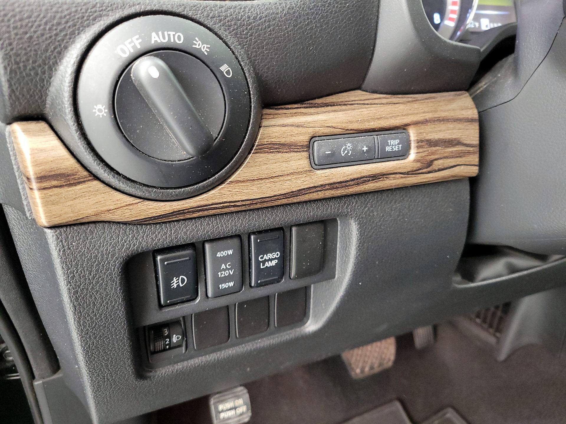 Thumbnail: 2017 Nissan Titan - 13
