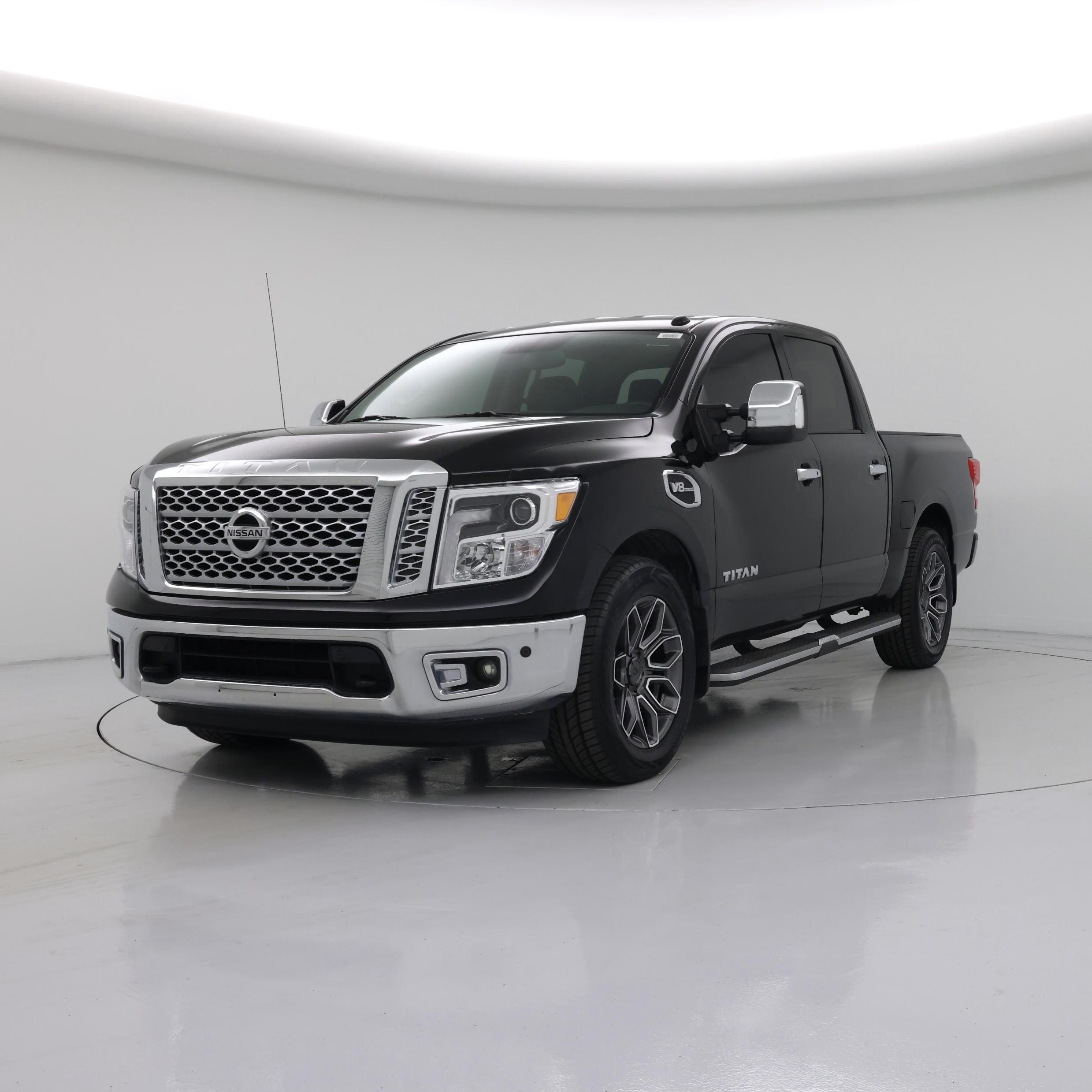 Thumbnail: 2017 Nissan Titan - 4