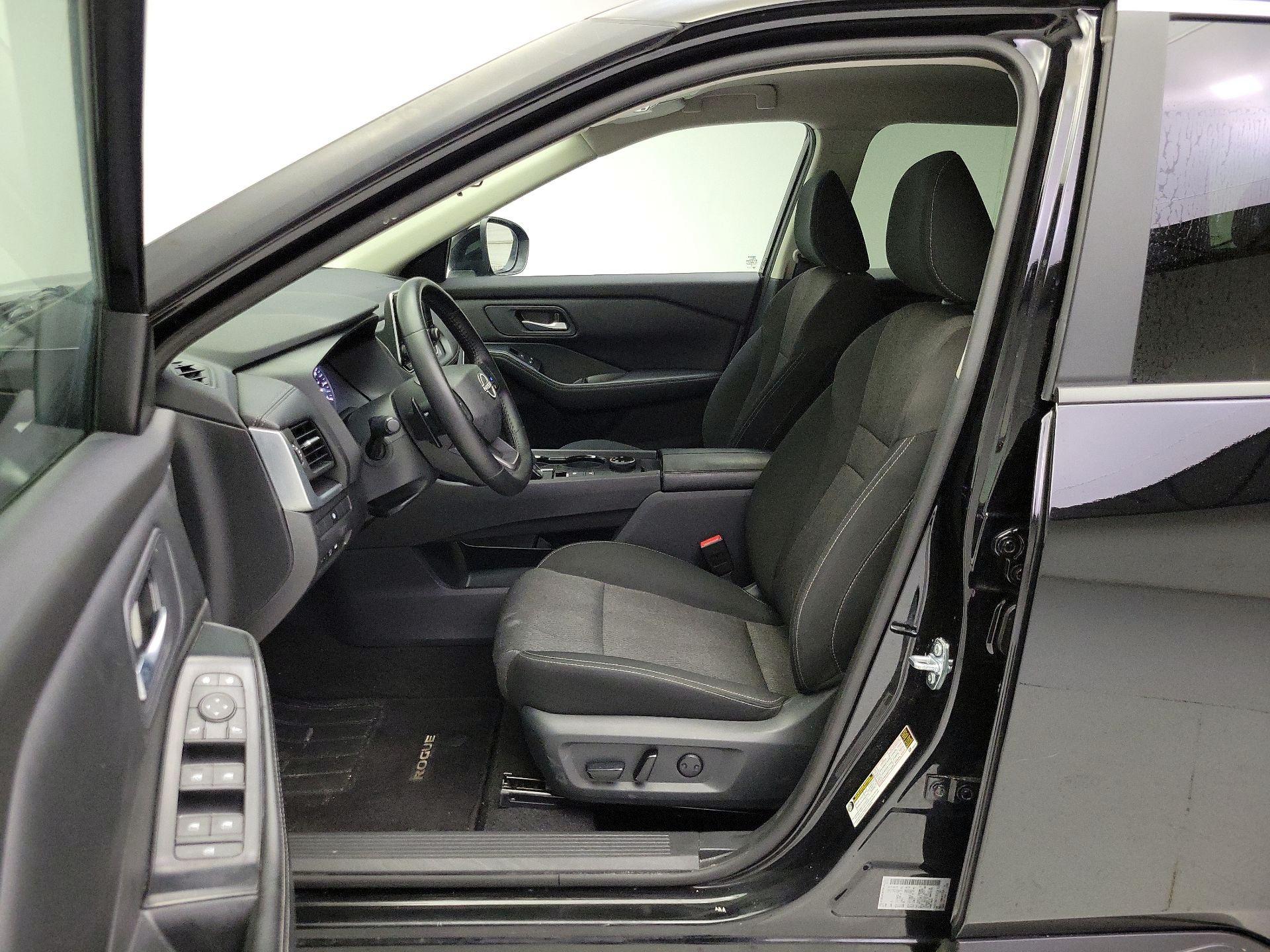 Thumbnail: 2025 Nissan Rogue - 11