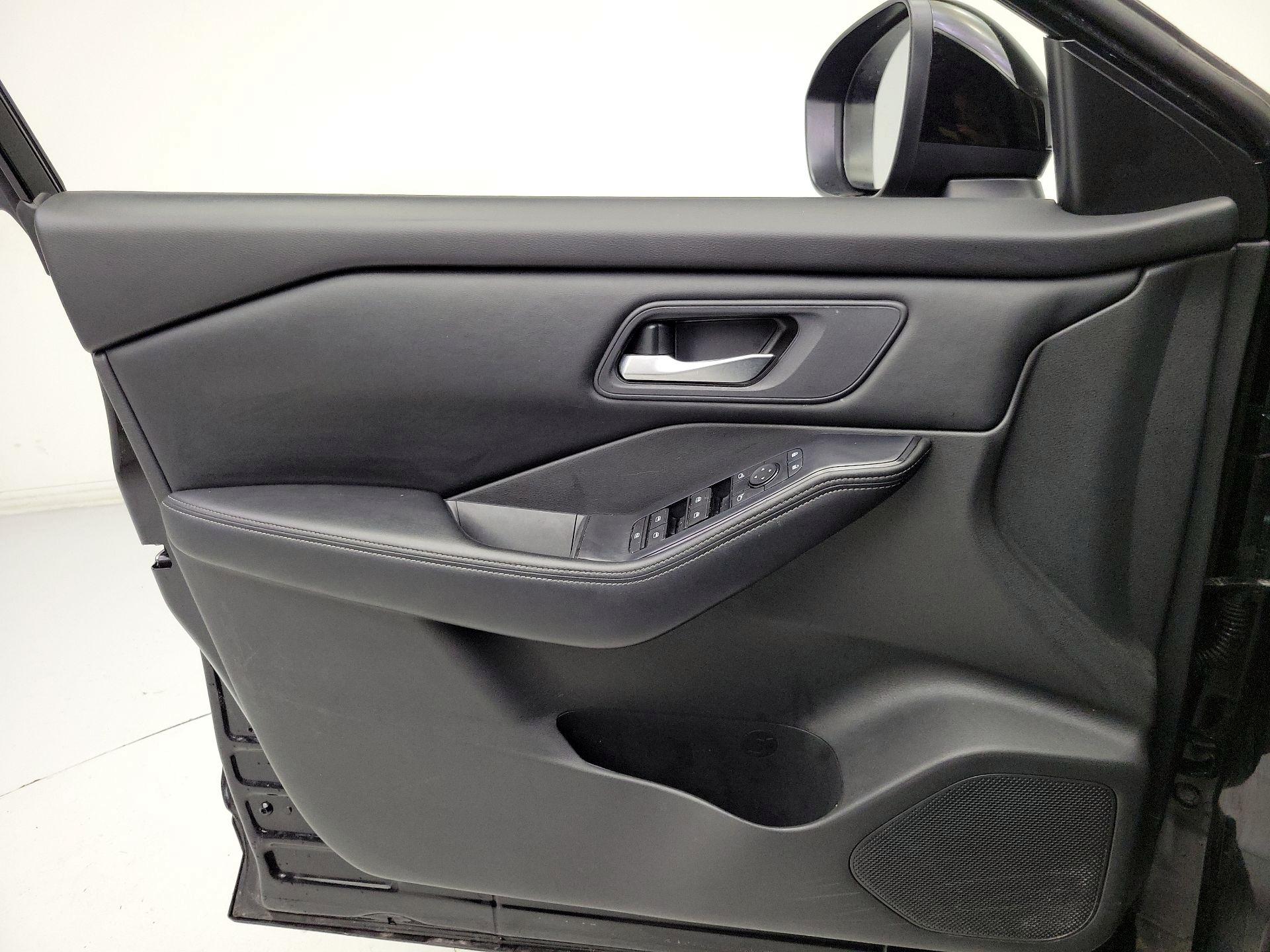 Thumbnail: 2025 Nissan Rogue - 12