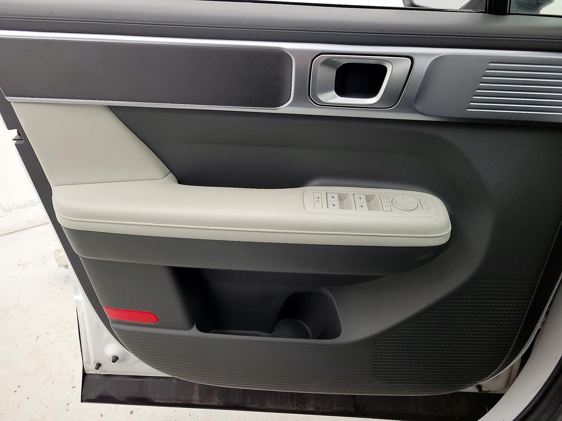 Thumbnail: 2025 Hyundai Santa Fe - 12