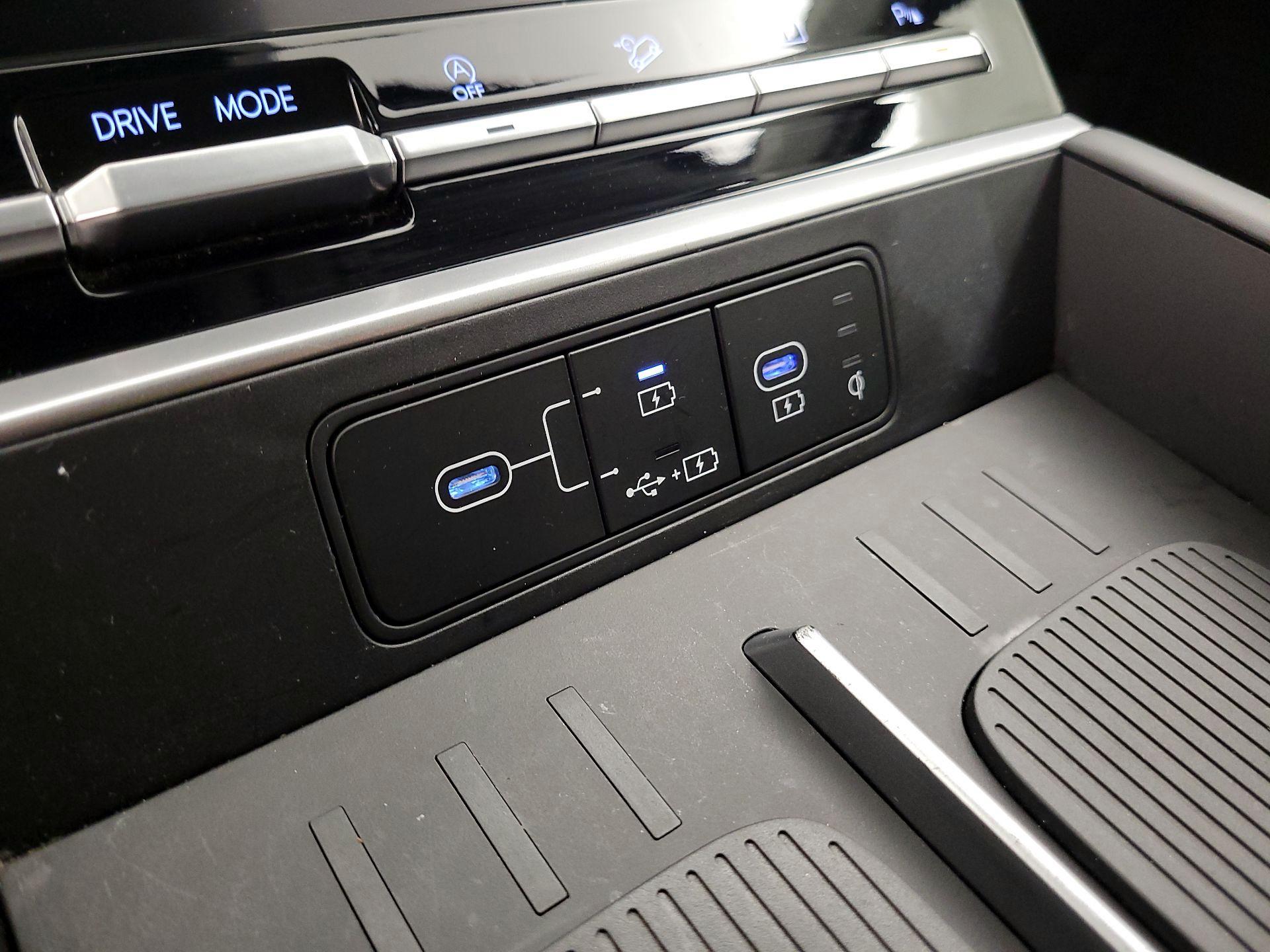 Thumbnail: 2025 Hyundai Santa Fe - 18