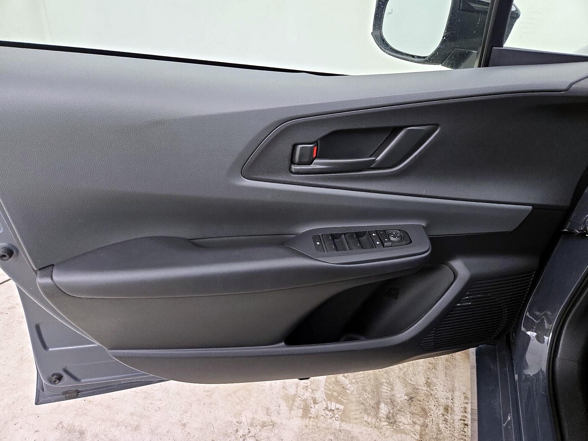 Thumbnail: 2025 Toyota Prius - 12