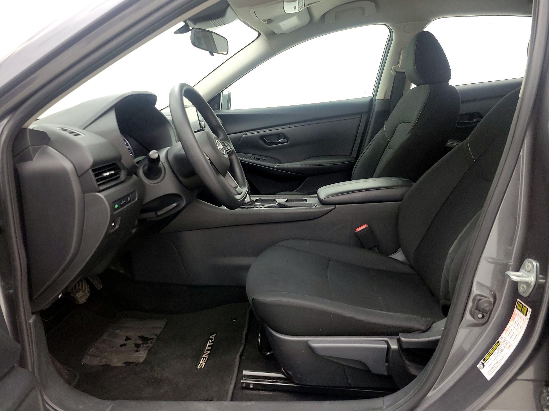 Thumbnail: 2025 Nissan Sentra - 11