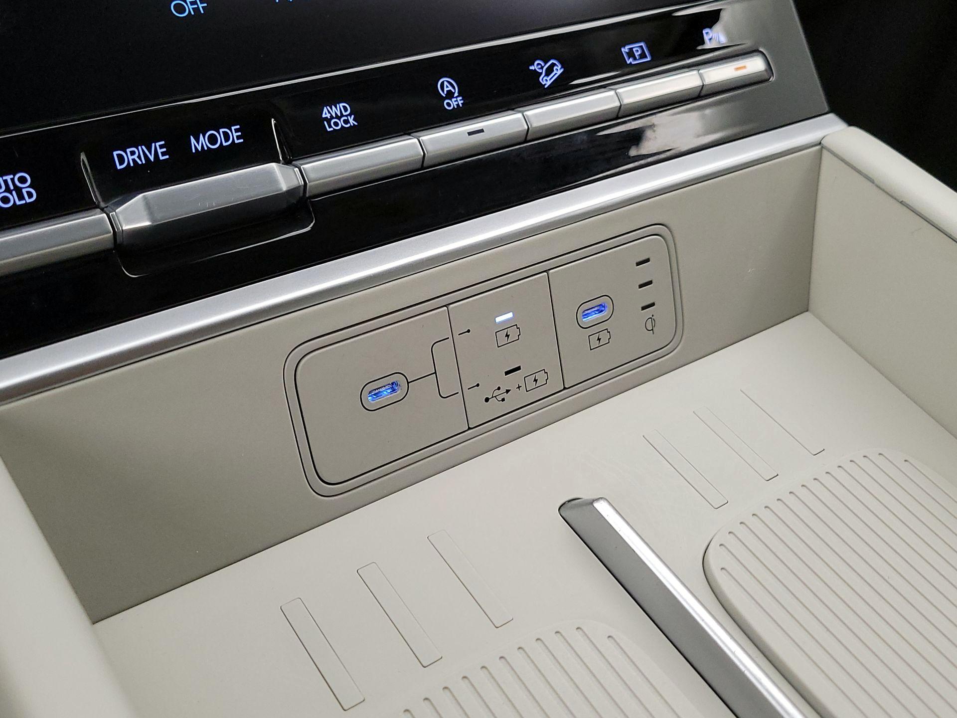 Thumbnail: 2025 Hyundai Santa Fe - 18