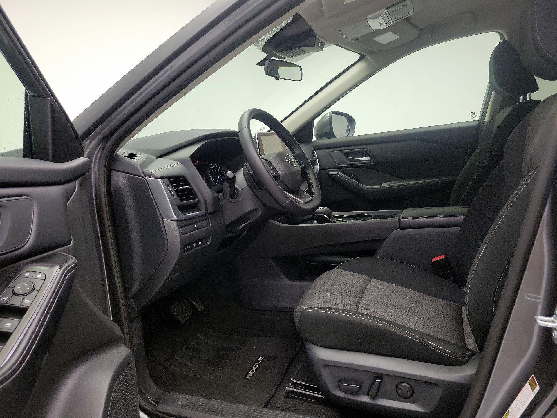 Thumbnail: 2025 Nissan Rogue - 11