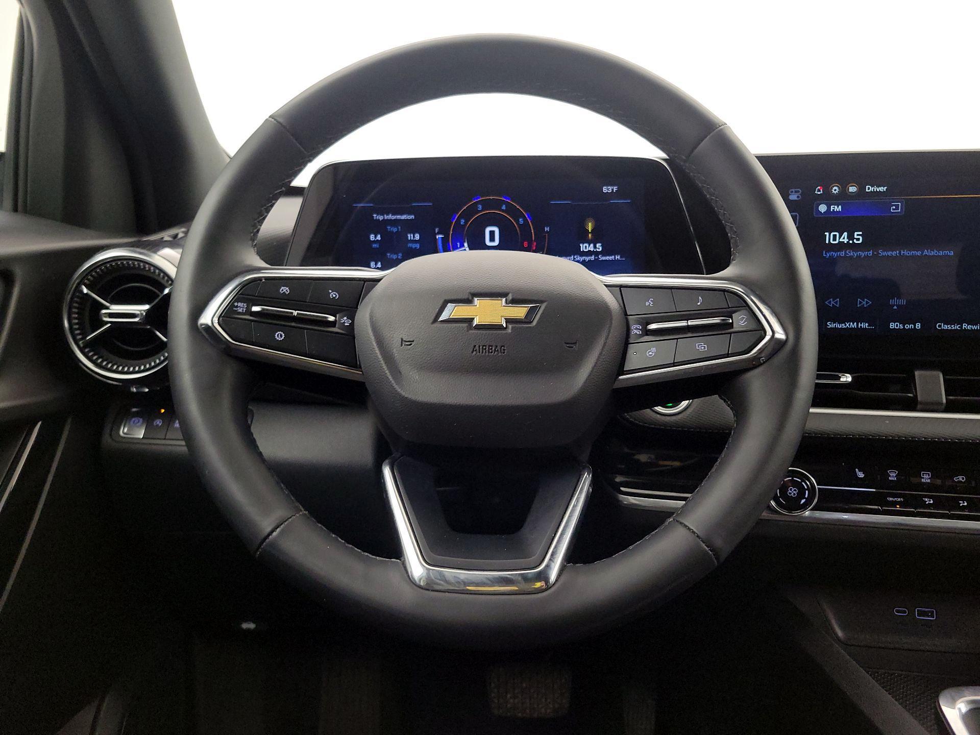 Thumbnail: 2025 Chevrolet Equinox - 10