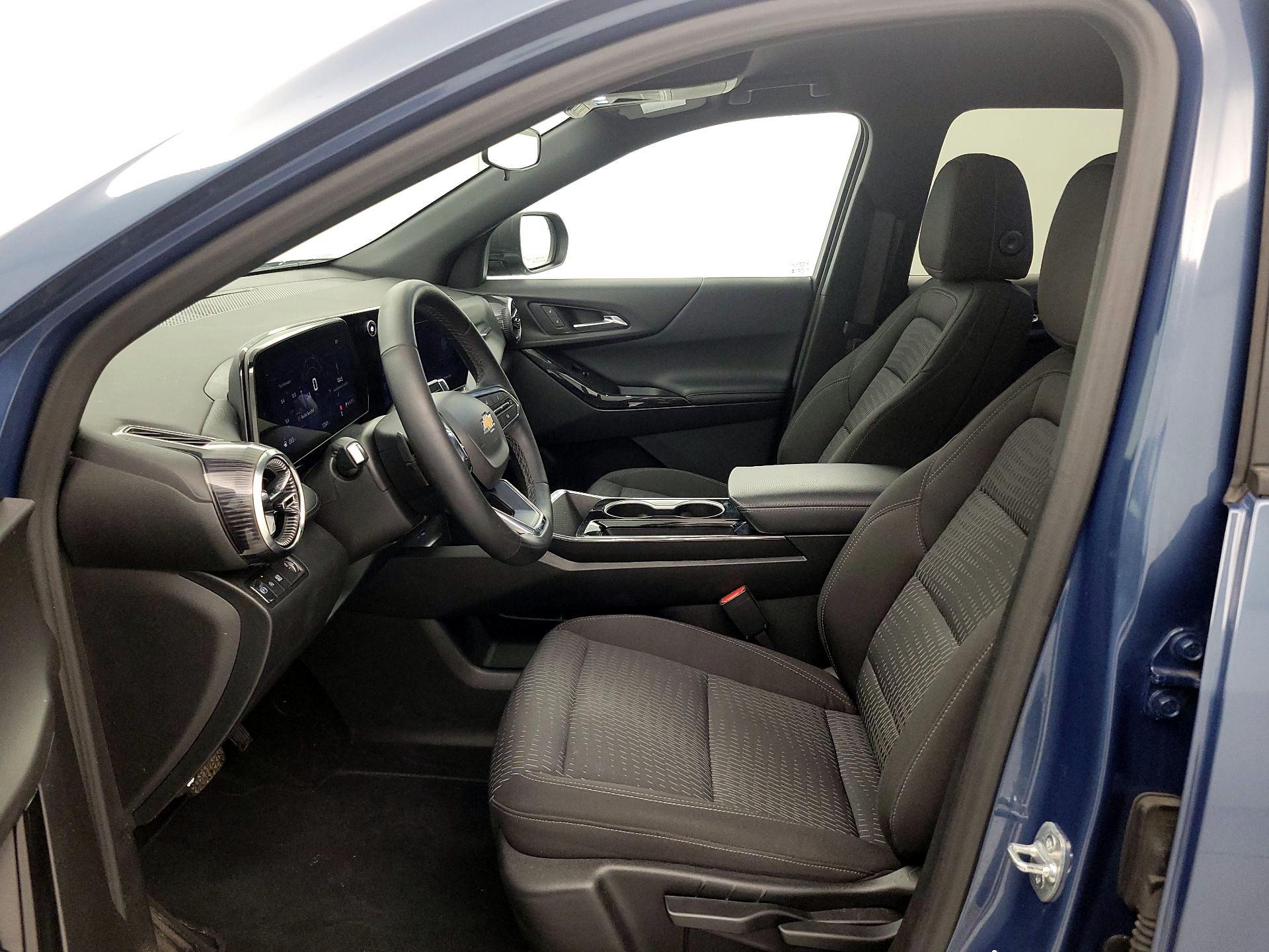 Thumbnail: 2025 Chevrolet Equinox - 11