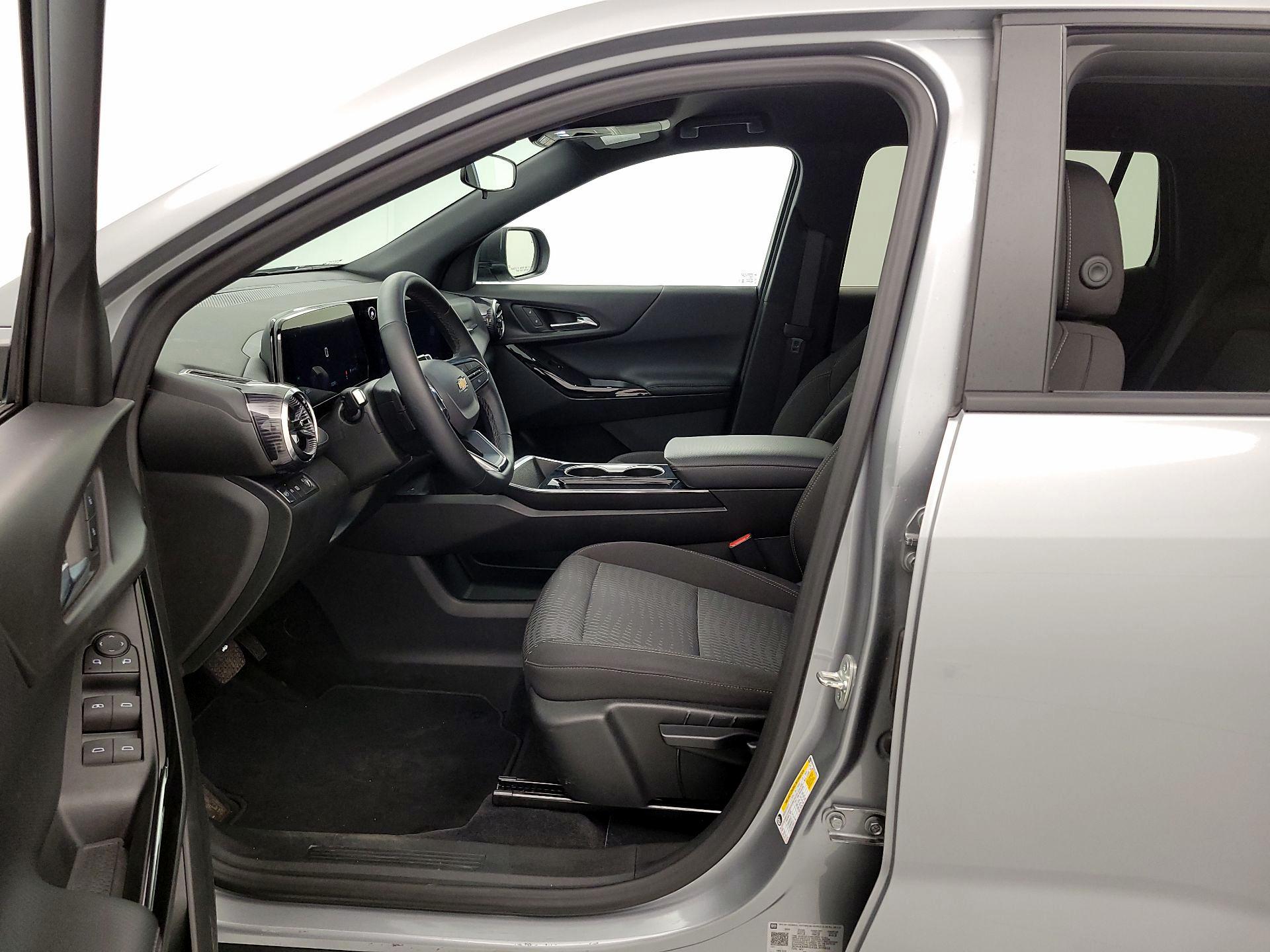 Thumbnail: 2025 Chevrolet Equinox - 11