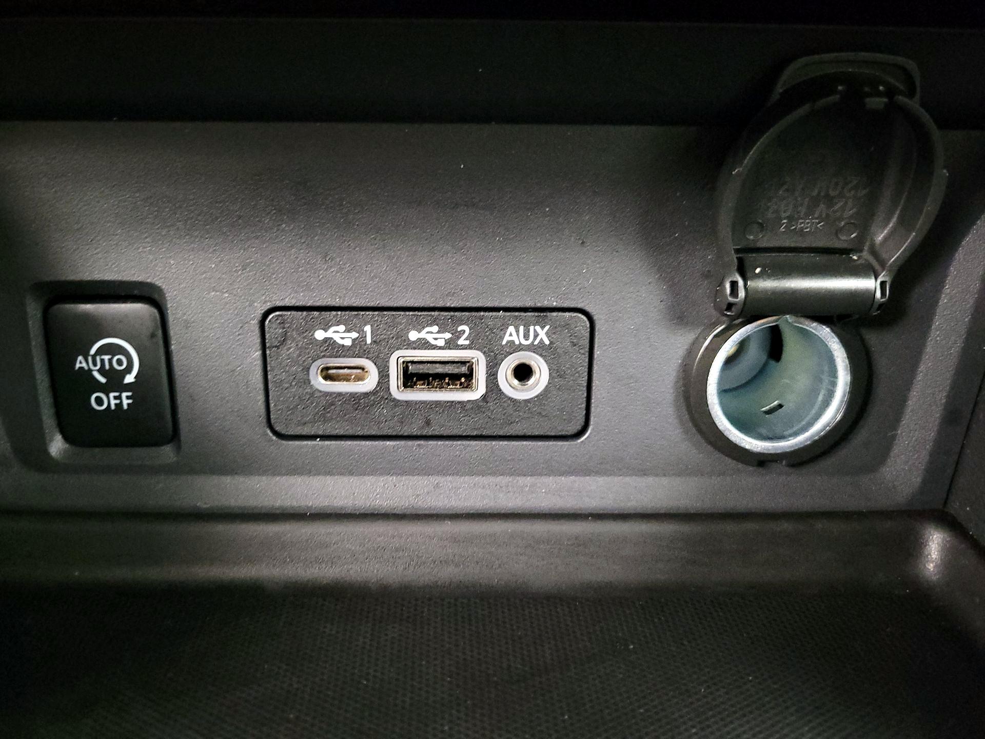 Thumbnail: 2025 Nissan Sentra - 18