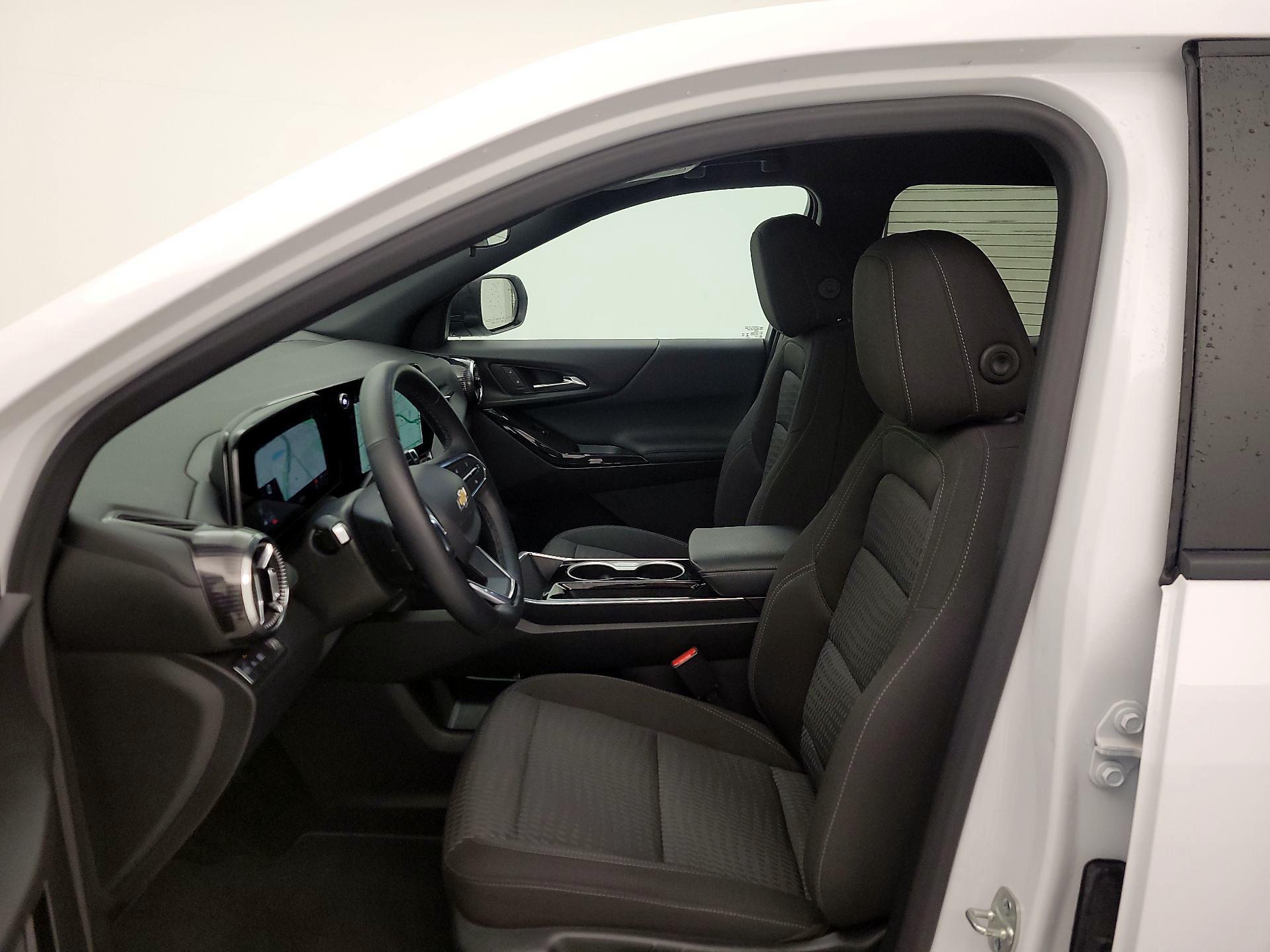 Thumbnail: 2025 Chevrolet Equinox - 11