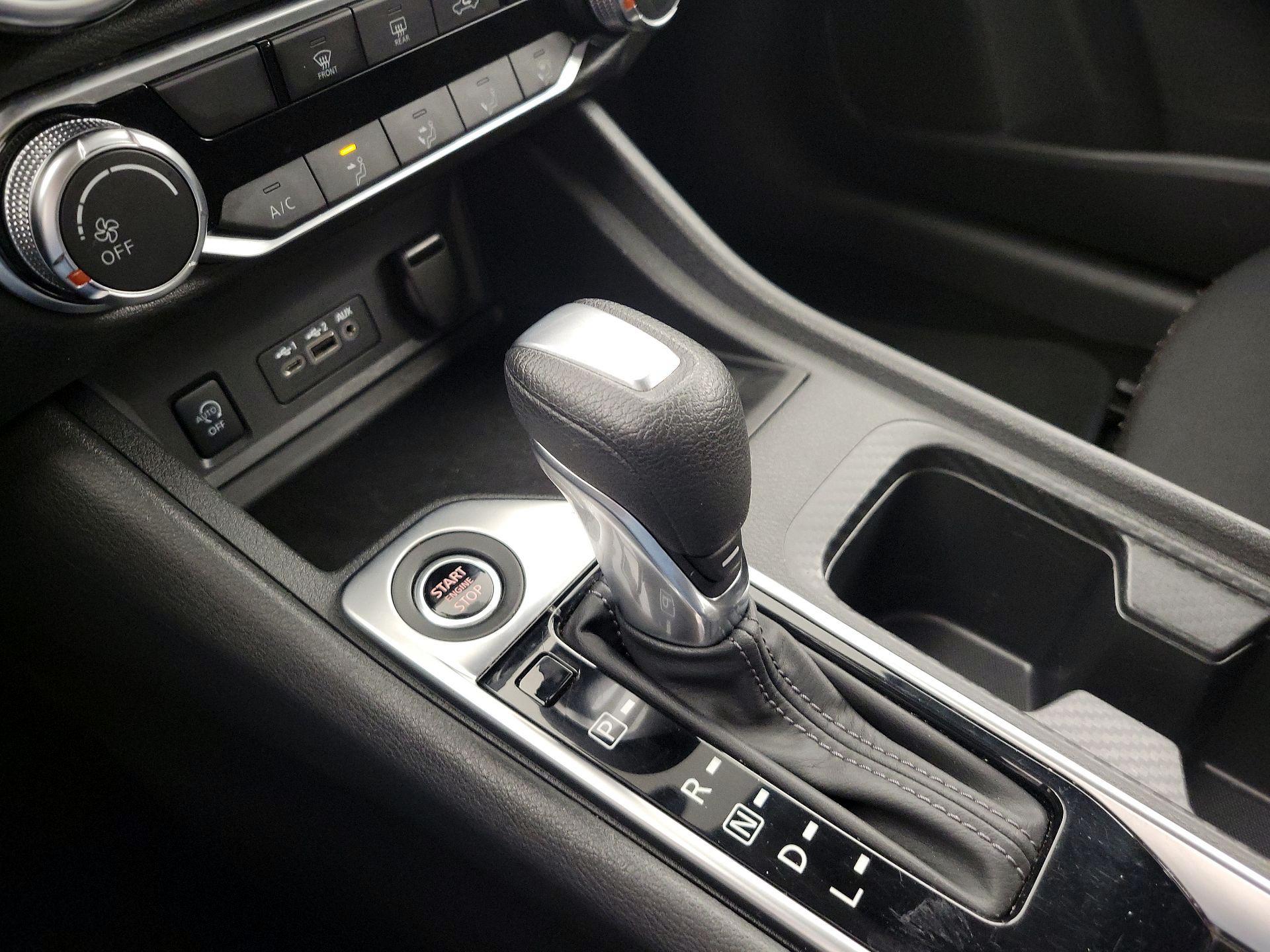 Thumbnail: 2025 Nissan Sentra - 17