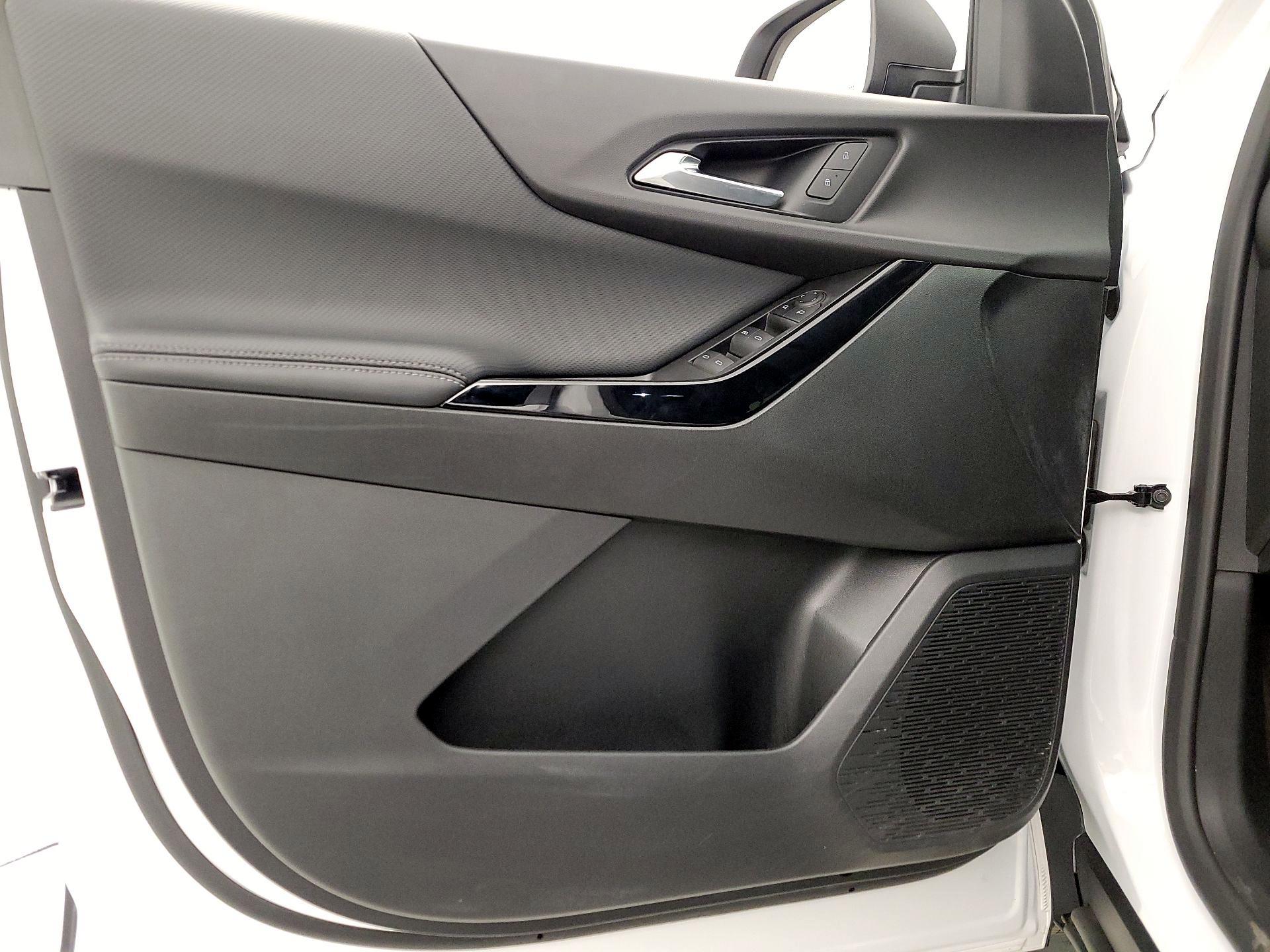 Thumbnail: 2025 Chevrolet Equinox - 12