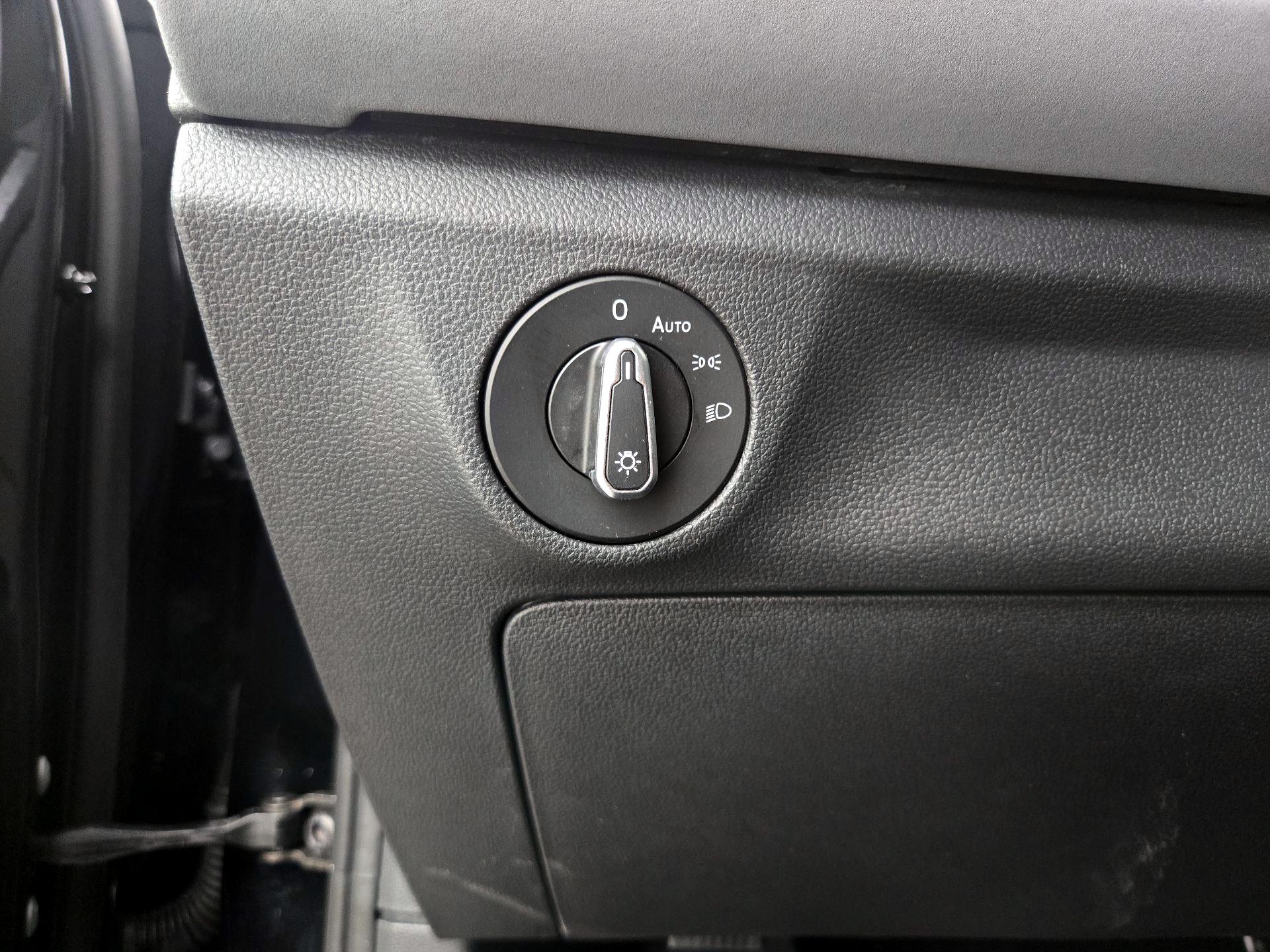 Thumbnail: 2025 Volkswagen Jetta - 13