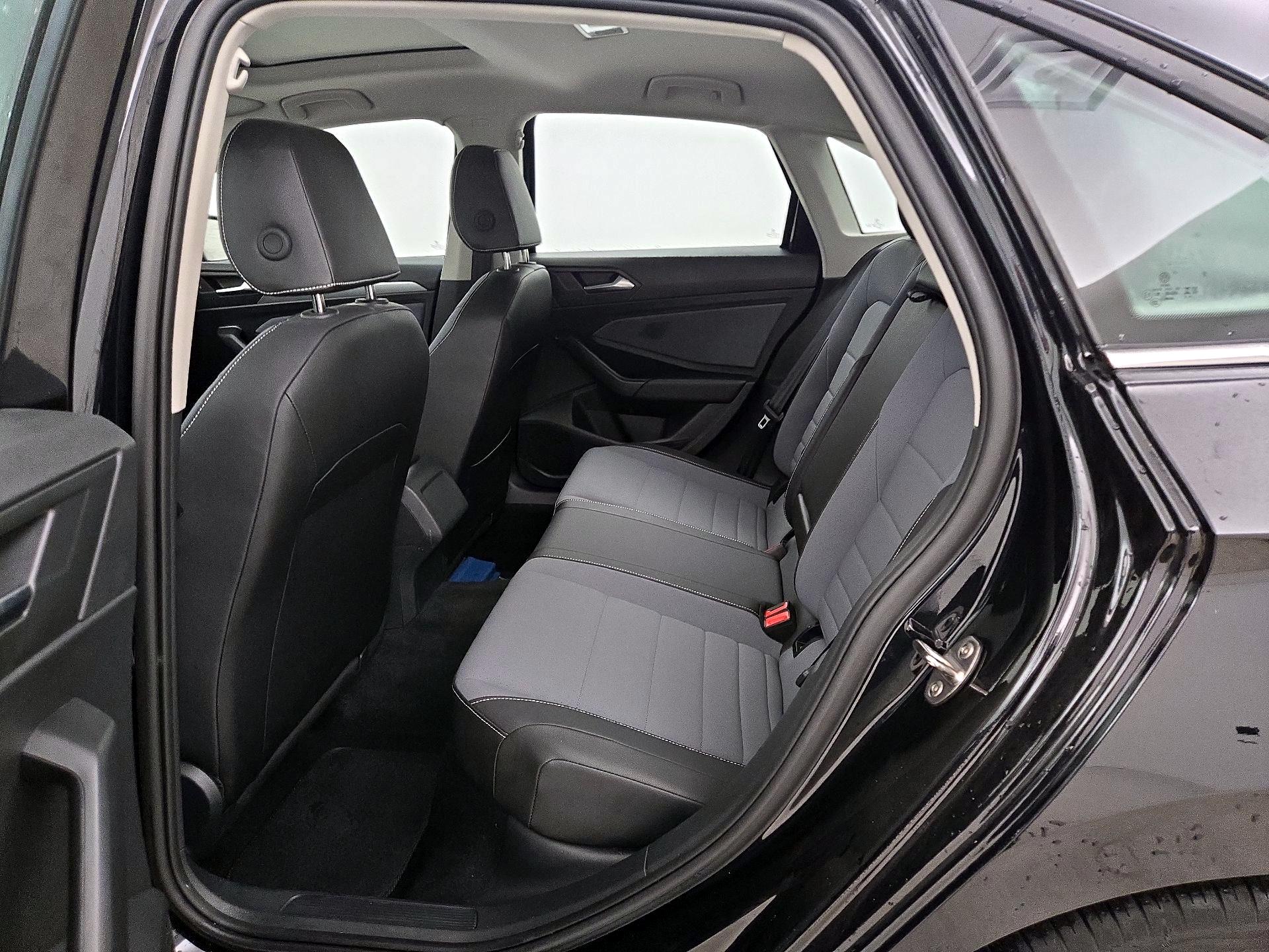 Thumbnail: 2025 Volkswagen Jetta - 20