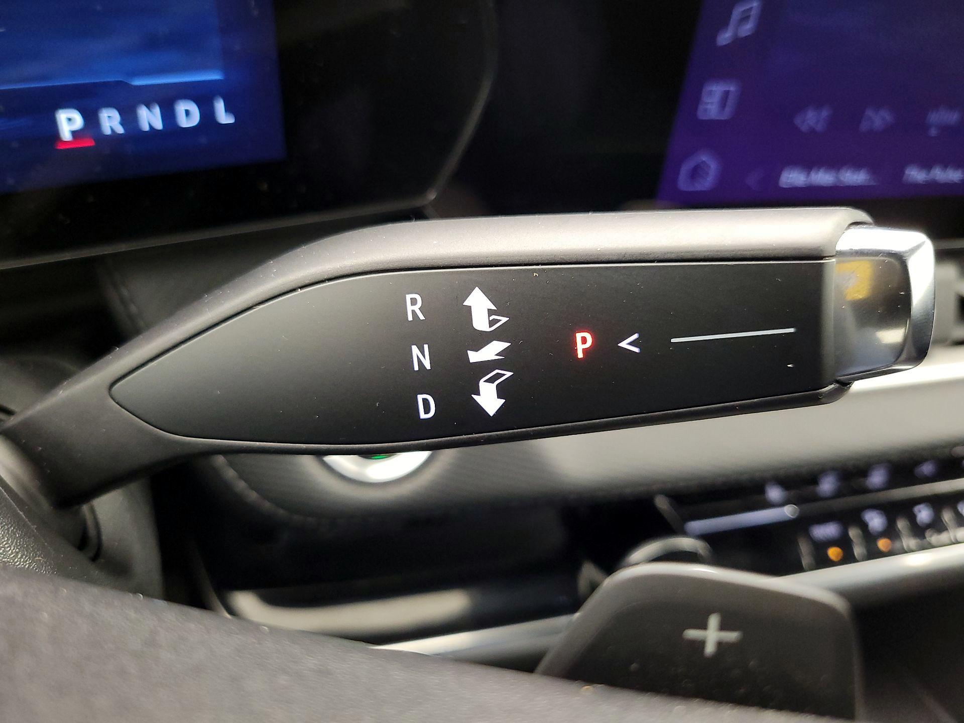 Thumbnail: 2025 Chevrolet Equinox - 18