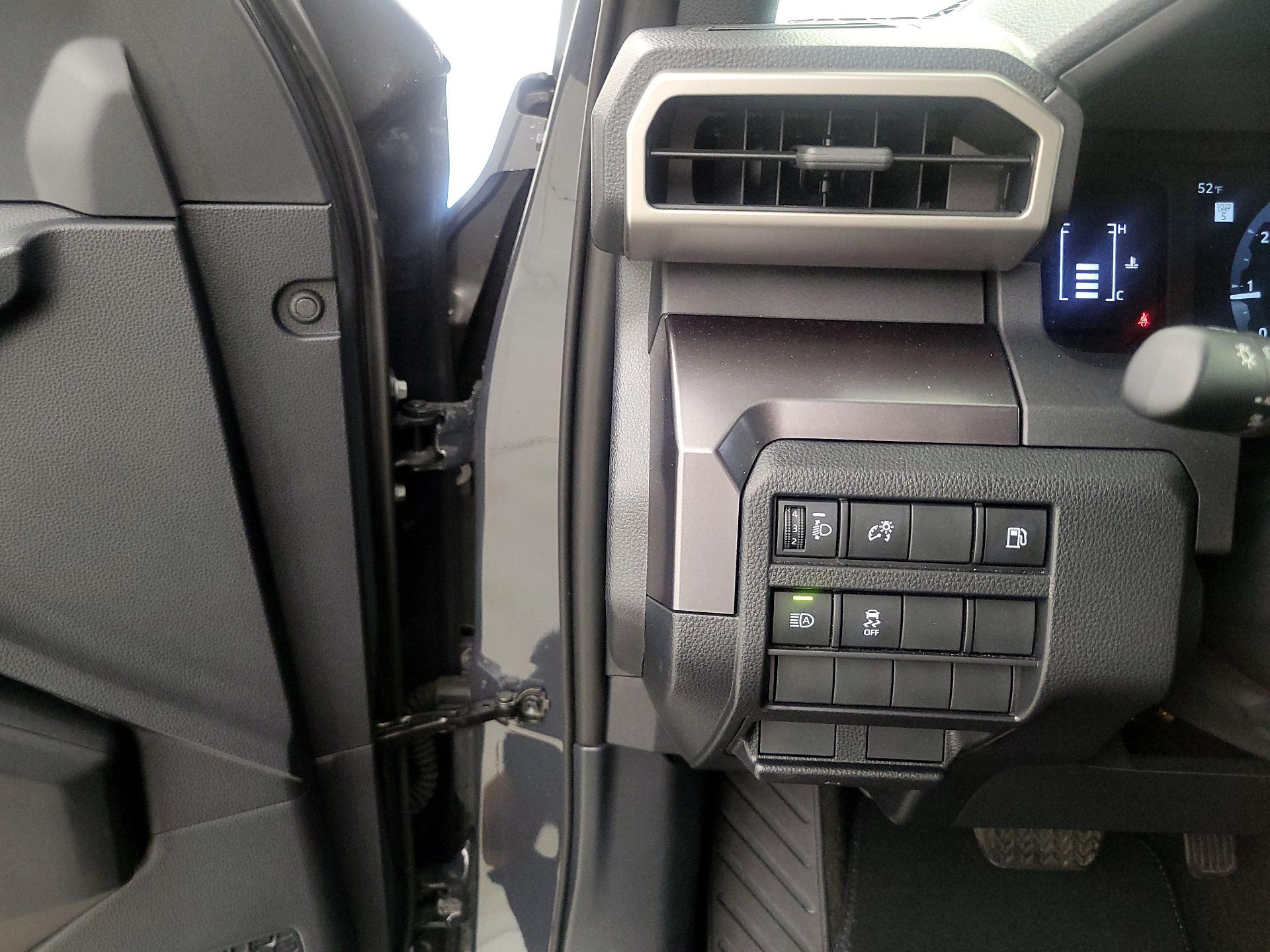 Thumbnail: 2025 Toyota 4Runner - 13