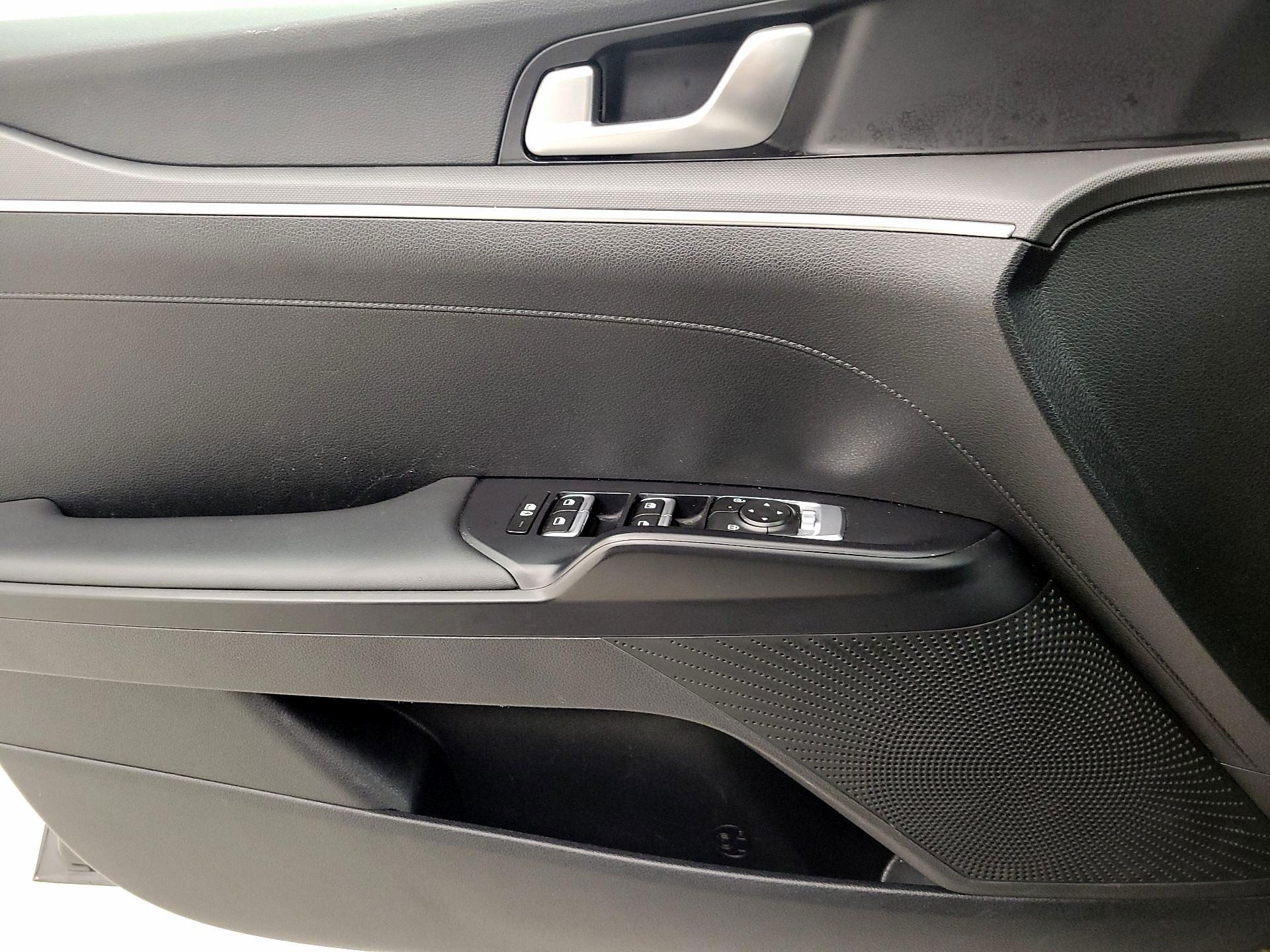 Thumbnail: 2025 Kia K5 - 12