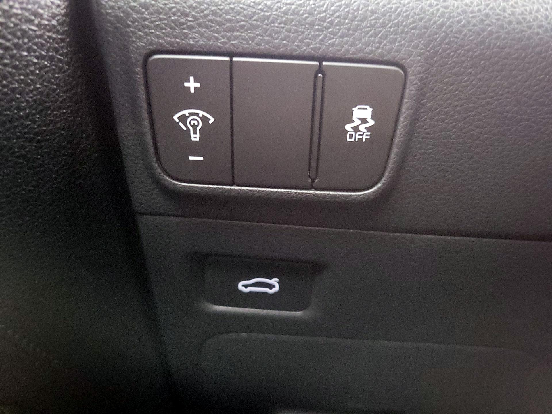 Thumbnail: 2025 Kia K5 - 13