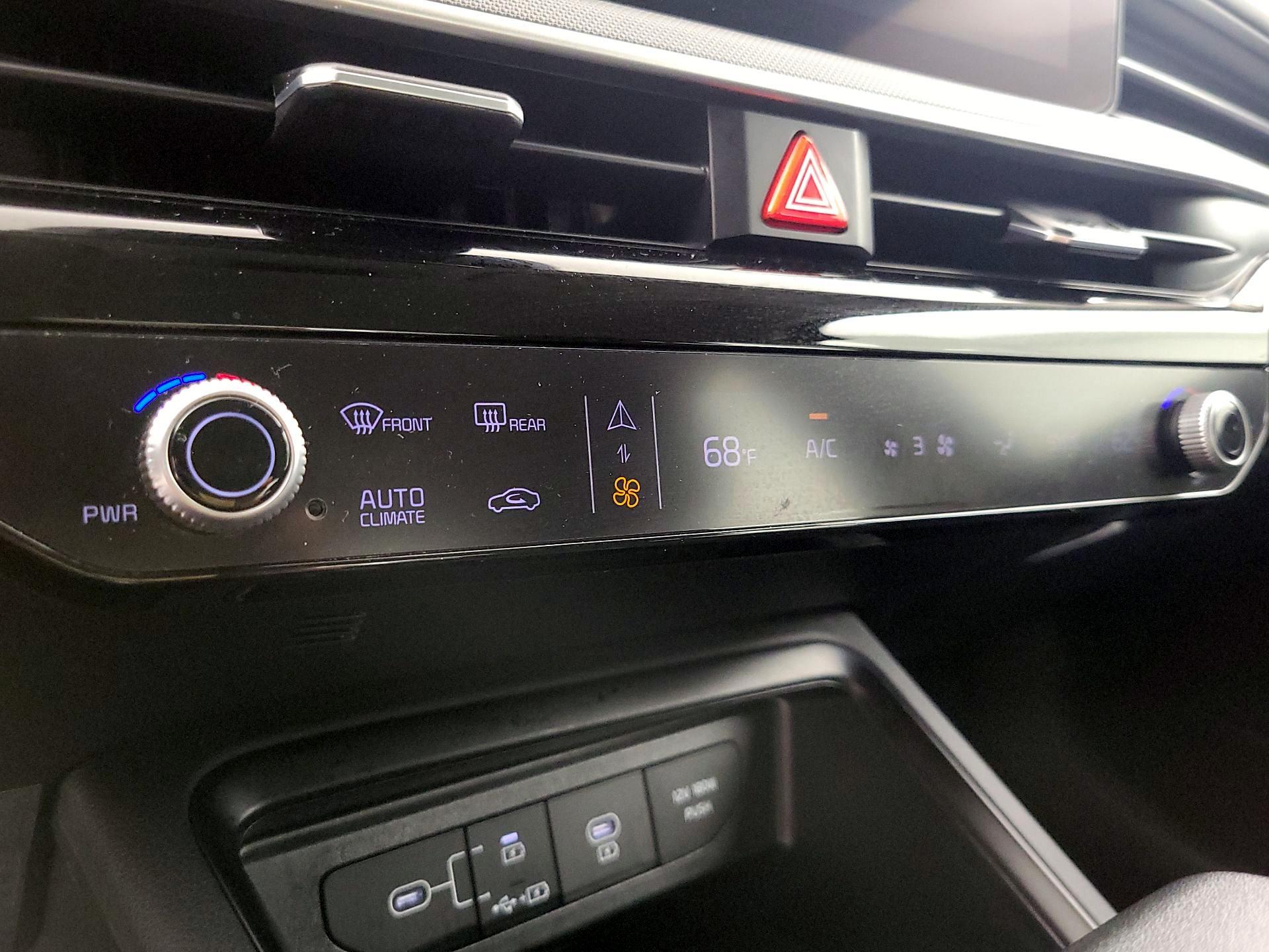 Thumbnail: 2025 Kia K5 - 16