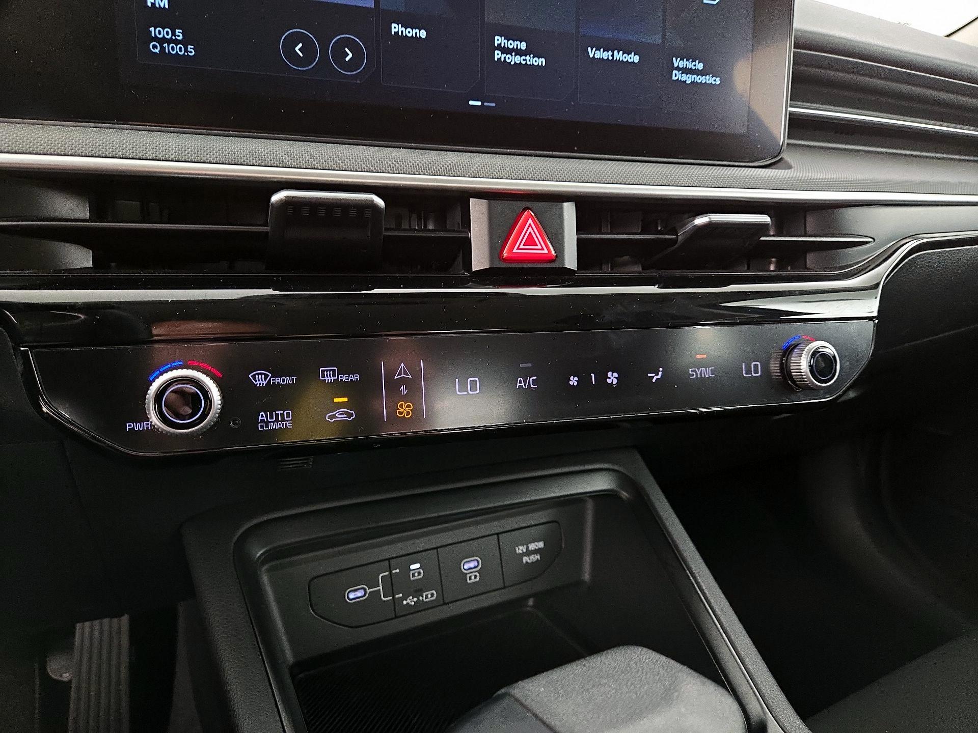 Thumbnail: 2025 Kia K5 - 16