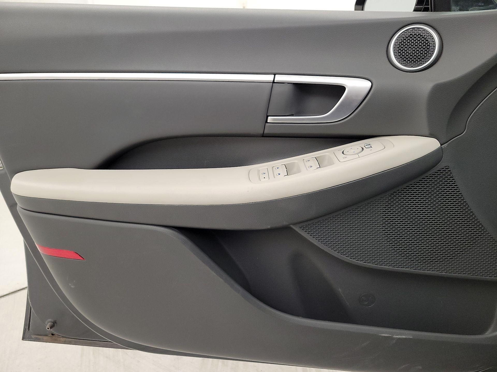 Thumbnail: 2025 Hyundai Sonata - 12