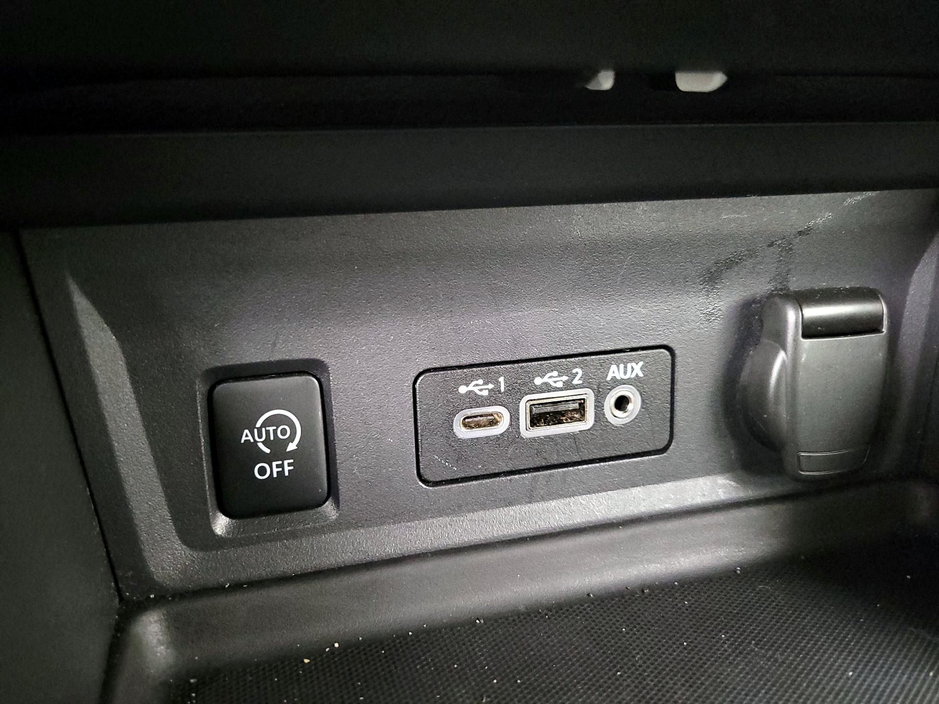 Thumbnail: 2024 Nissan Sentra - 18