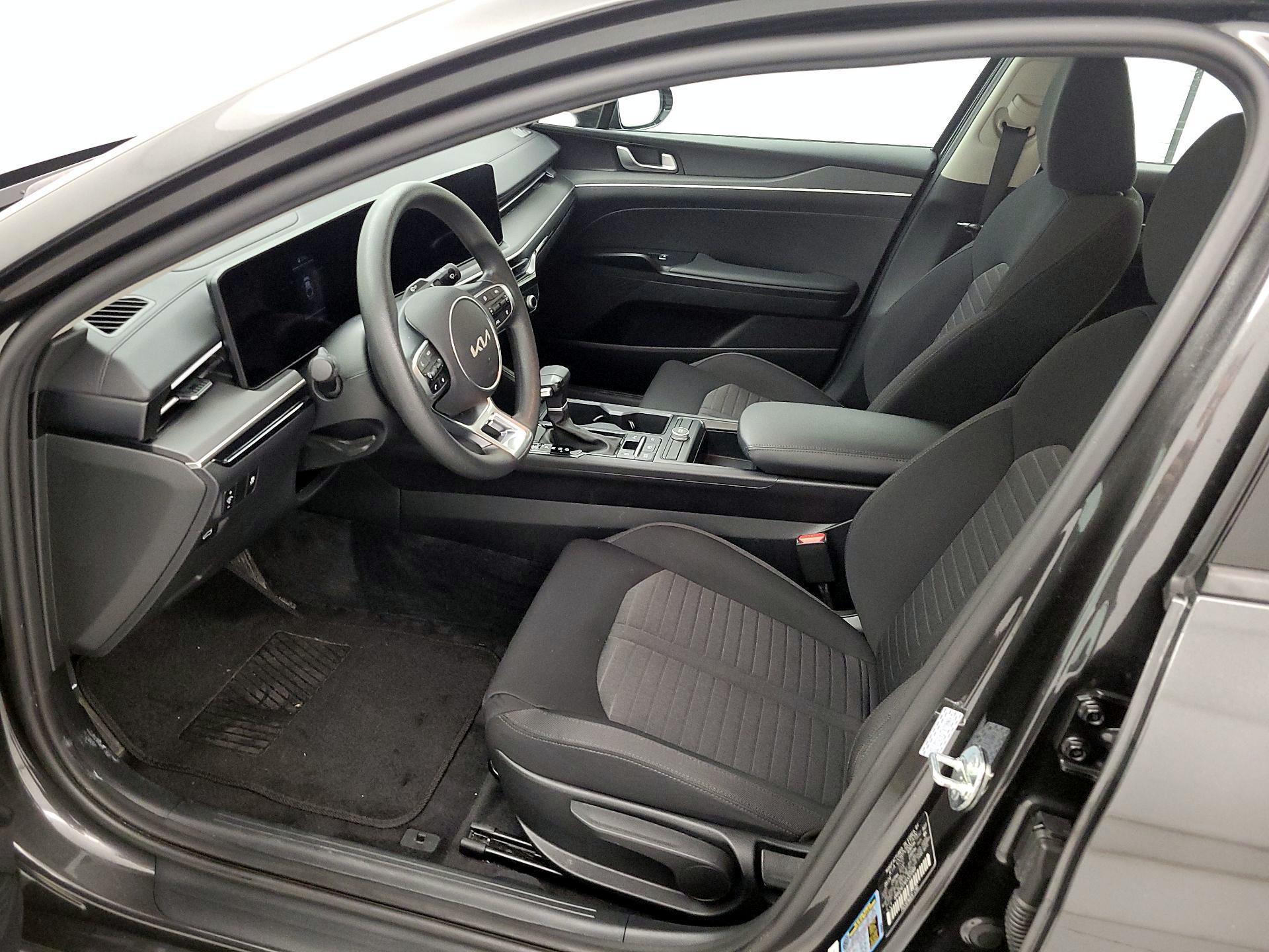 Thumbnail: 2025 Kia K5 - 11