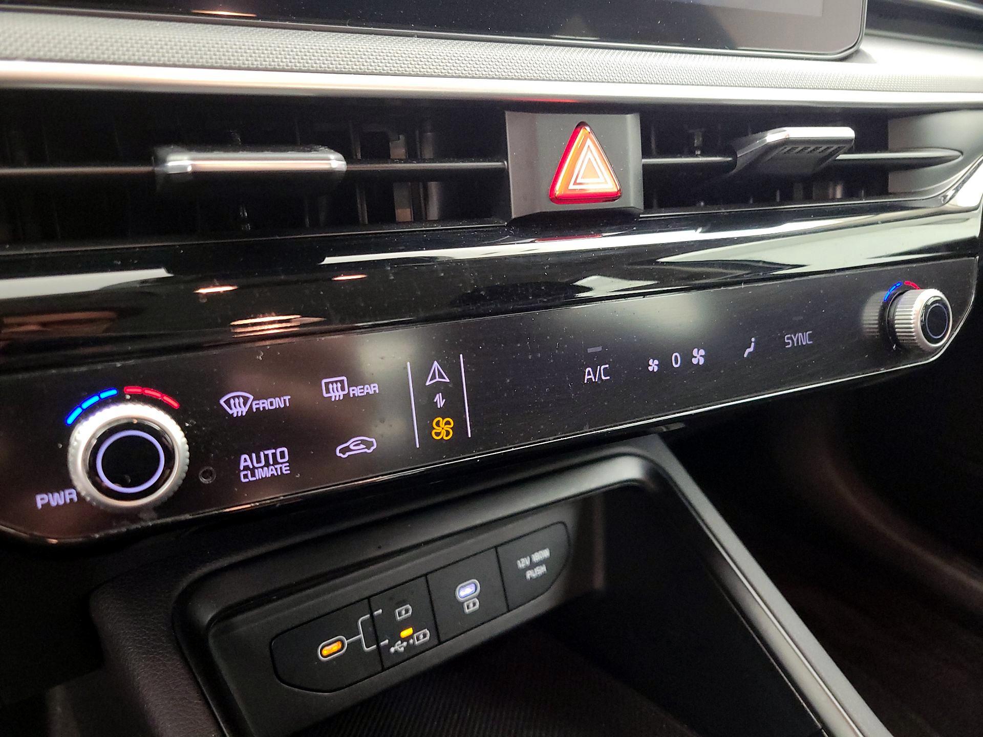 Thumbnail: 2025 Kia K5 - 16